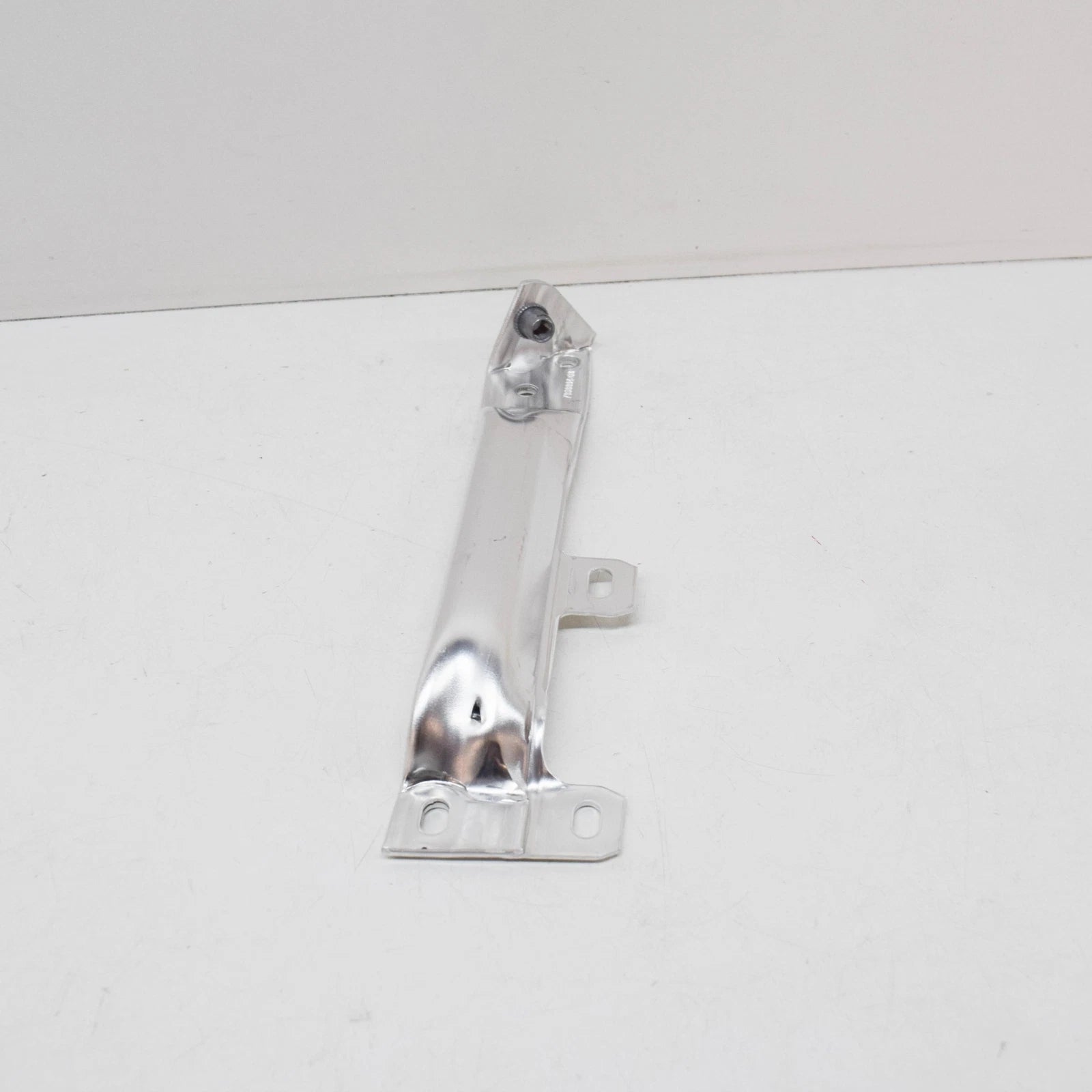 NEW BMW 5 F10 FRONT BUMPER RIGHT BRACKET CONNECTOR 51117158894 2015 ORIGINAL