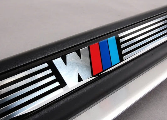 NEW BMW 3 E46 FRONT LEFT DOOR SILL TRIM 51477891929 7891929 ORIGINAL