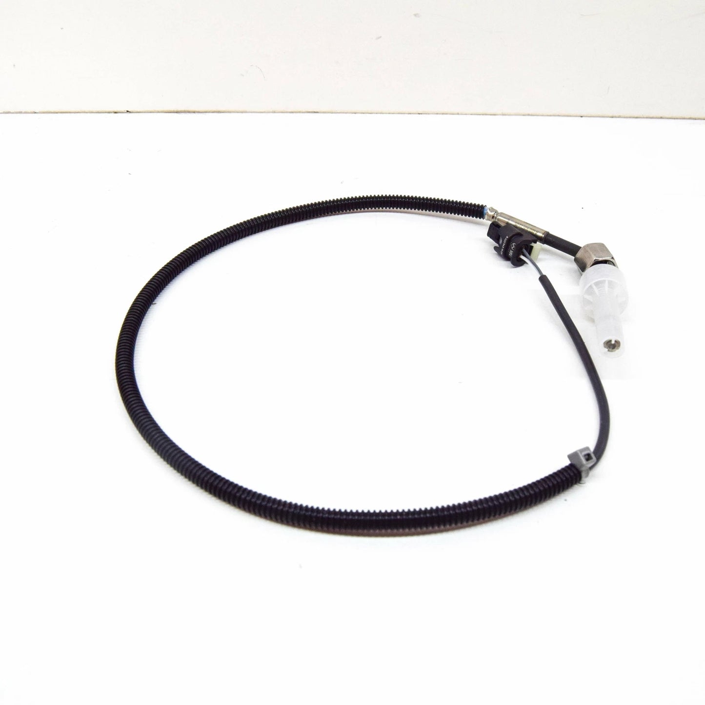 NEW MERCEDES-BENZ C W204 EXHAUST SYSTEM TEMPERATURE SENSOR A0009052205