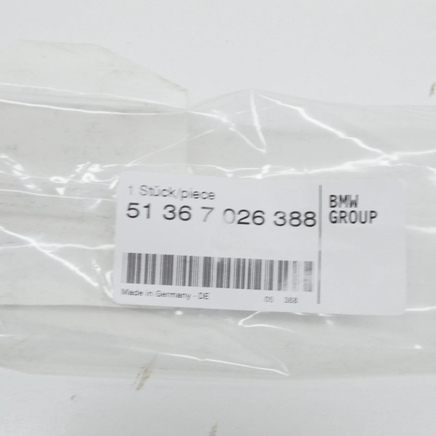 NEW BMW 3 CABRIO E46 REAR RIGHT OUTER WEATHERSTRIP 51367026388 7026388 ORIGINAL