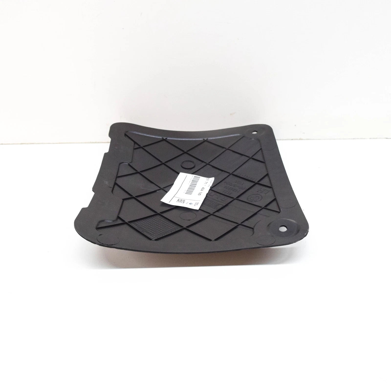 NEW BMW X5 G05 FRONT LEFT OIL COOLER COVER 51717424900 7424900 ORIGINAL