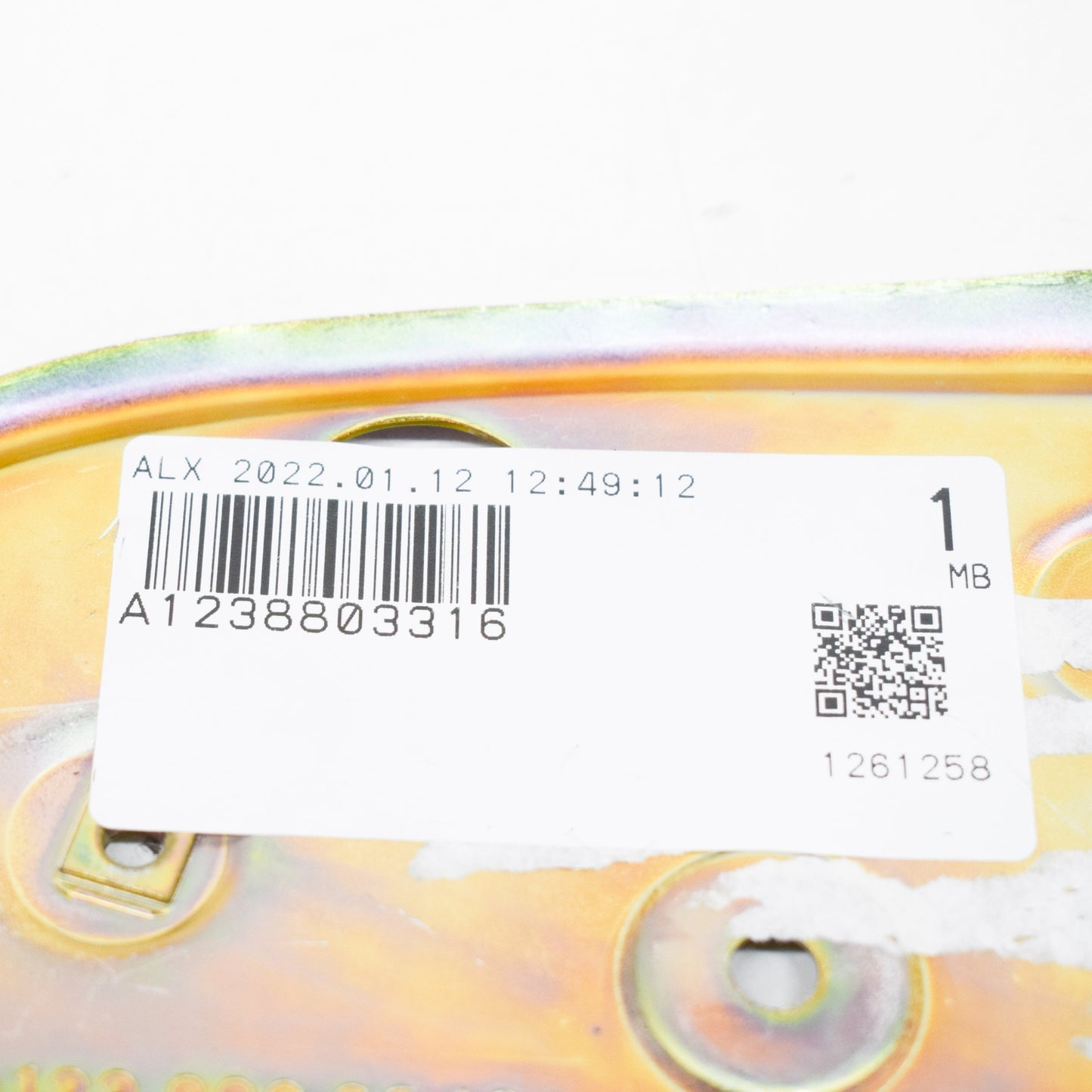 NEW MERCEDES-BENZ SALOON W123 REAR BUMPER LEFT REINFORCEMENT A1238803316