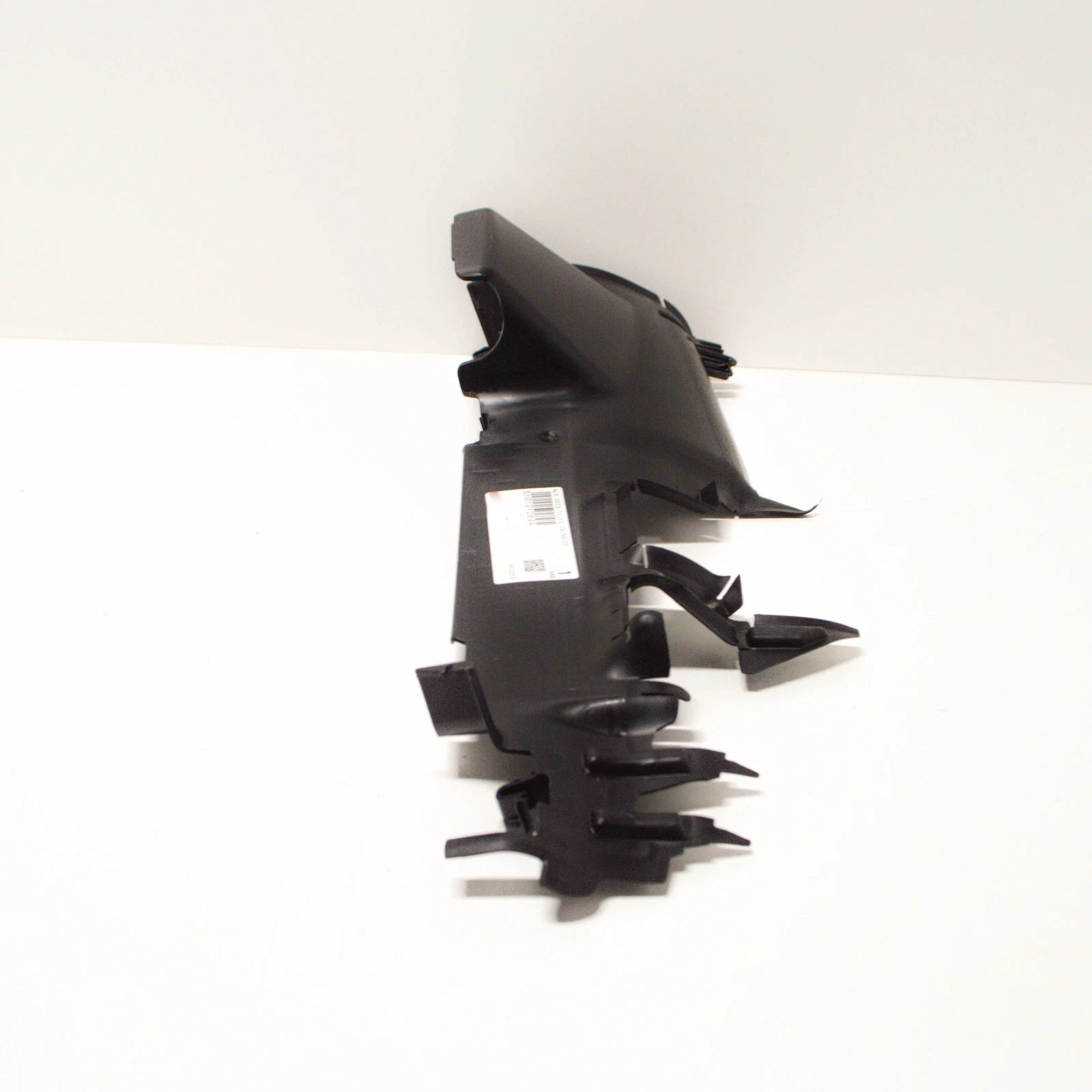 NEW VOLKSWAGEN GOLF MK7 SPORSTVAN RIGHT AIR GUIDE 510121284A ORIGINAL