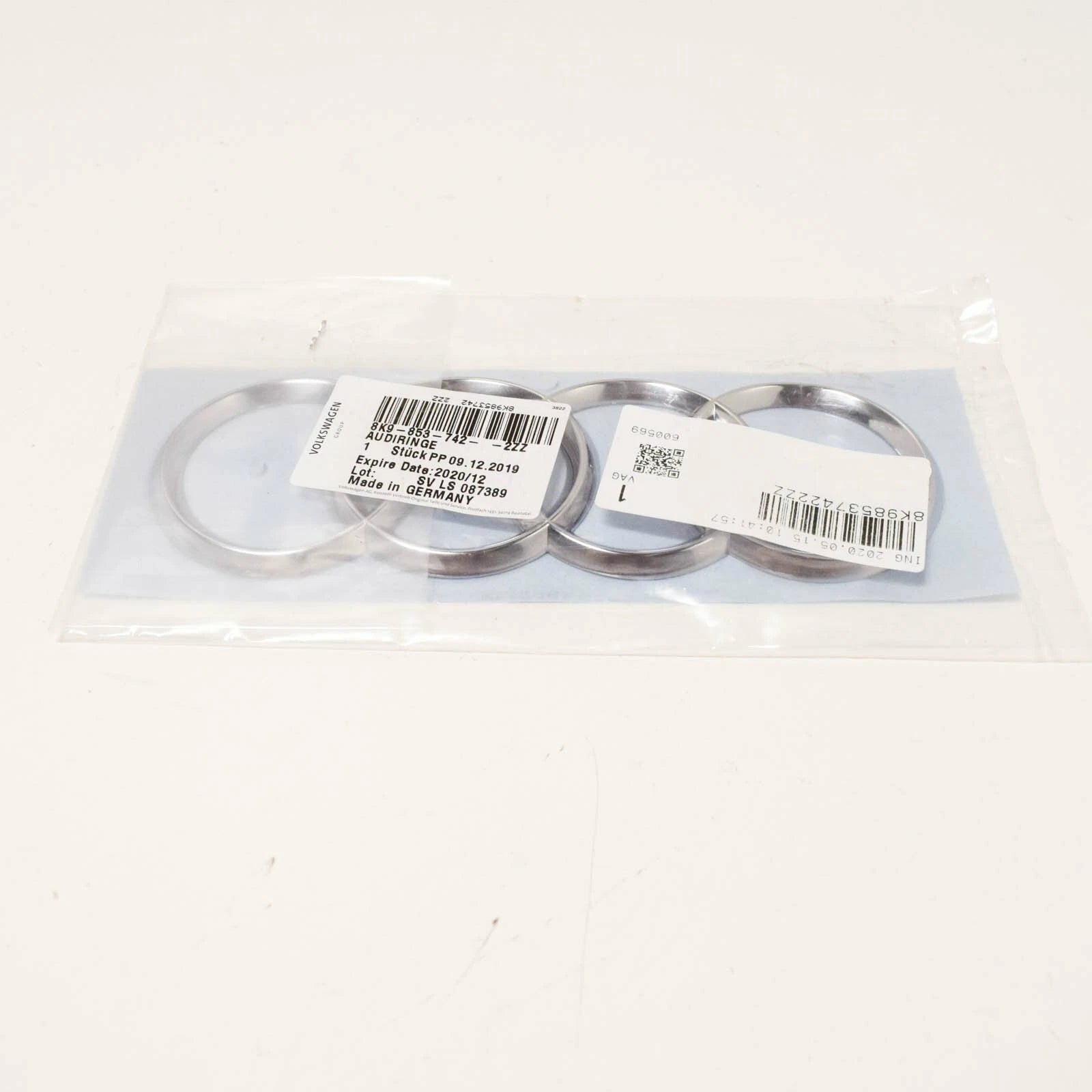 NEW AUDI A4 B8 REAR TRUNK LID EMBLEM LOGO BADGE 8K98537422ZZ