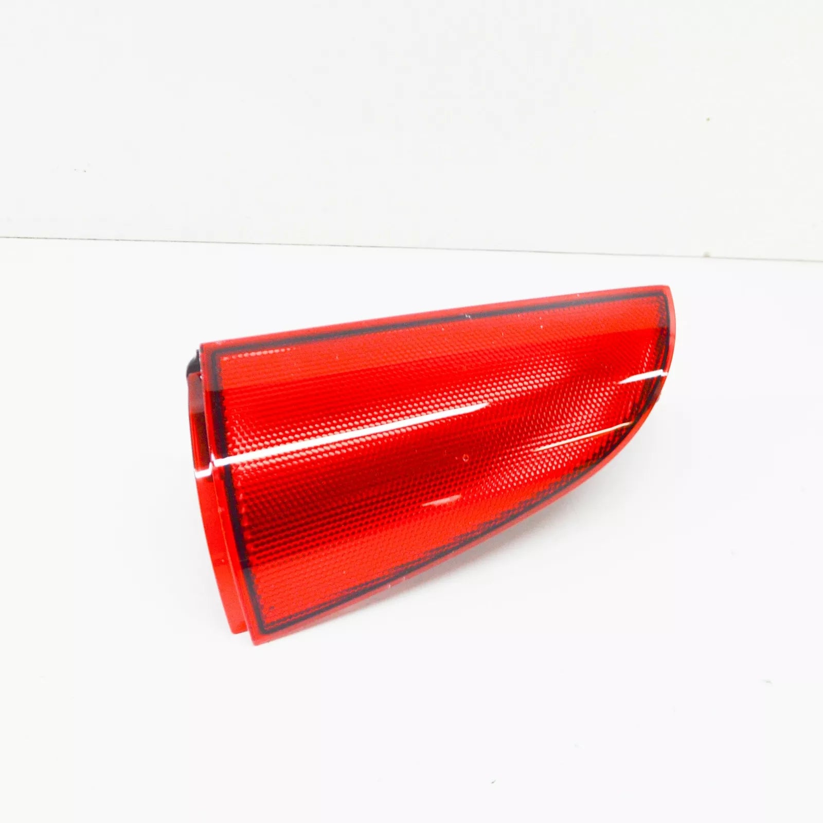 NEW MB VITO W447 REAR TAIL LAMP RIGHT TOP REFLECTOR A6398201964