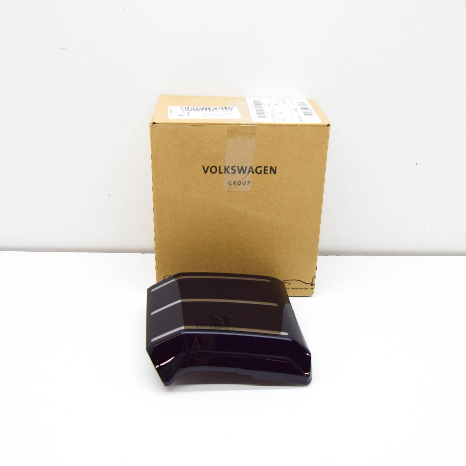 new skoda superb mk3 front bumper trim 3v0853655acll original