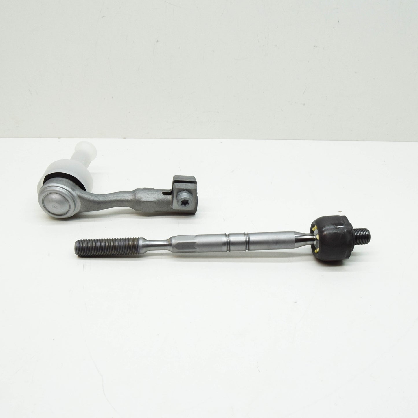 new bmw 3 g20 steering right tie rod 32105a451a8 original