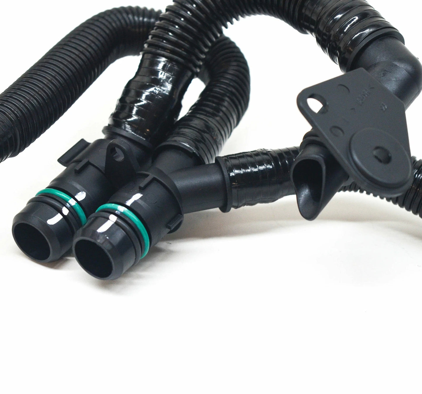 NEW AUDI A4 B8 CYLINDER HEAD BREATHER HOSE 06E103217AA