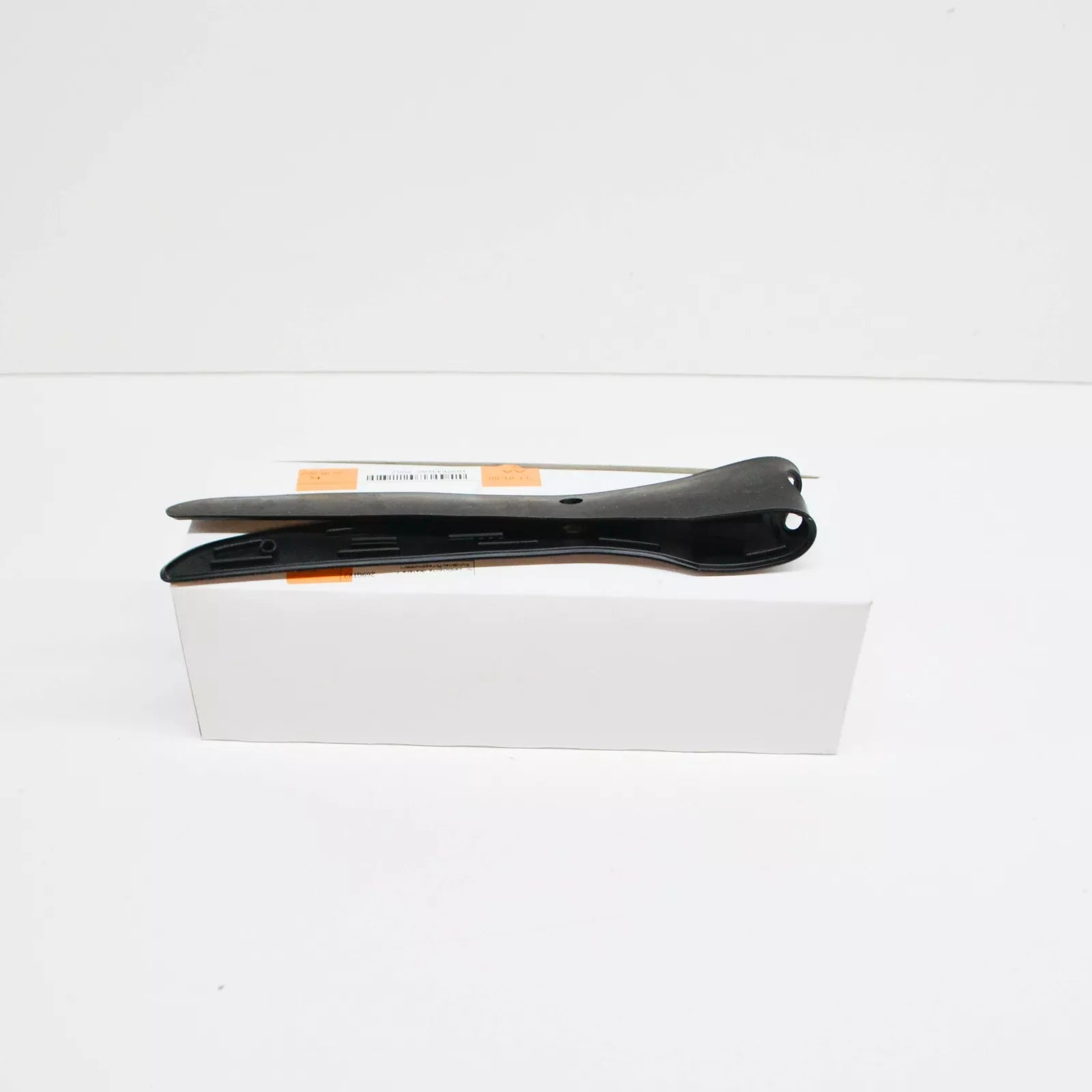 NEW BMW Z3 COUPE E36 TRUNK LID GRIP GASKET 51227026400 7026400 ORIGINAL