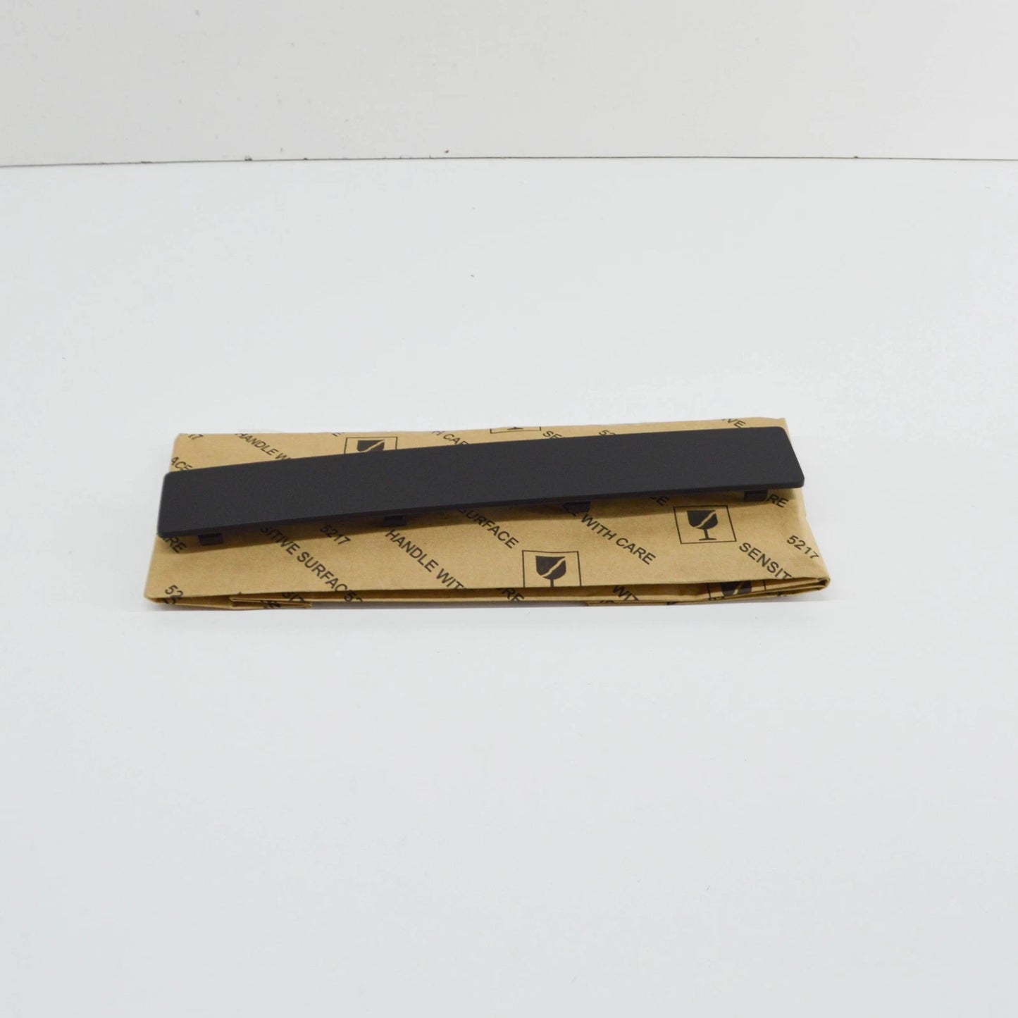 NEW AUDI A4 AVANT B9 RADIATOR GRILLE TRIM 8W08072873FZ 8W0807287 3FZ ORIGINAL