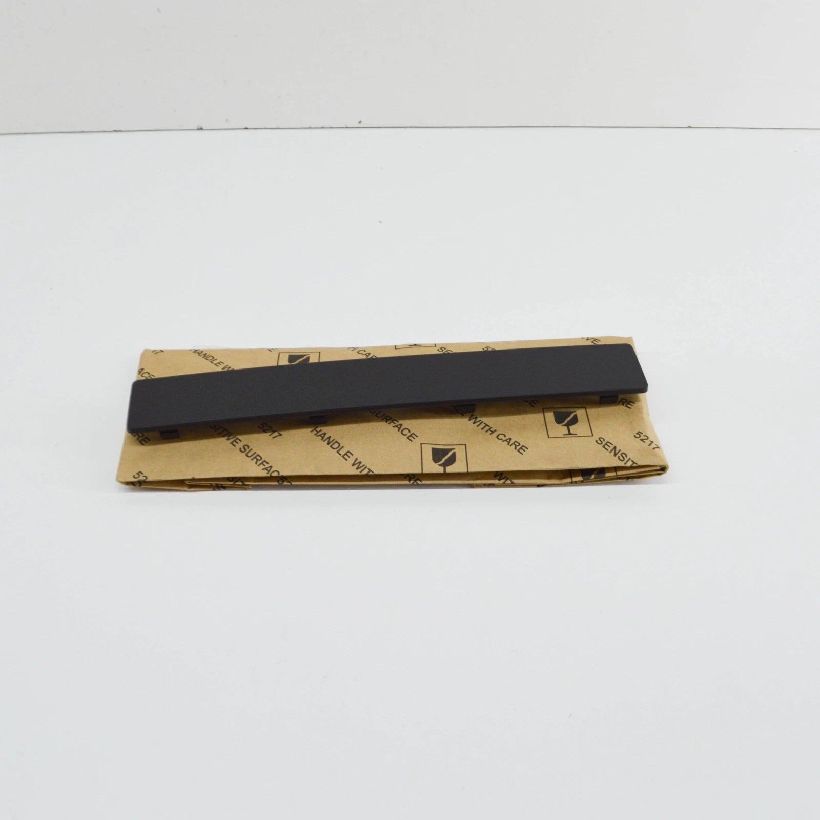 NEW AUDI A4 AVANT B9 RADIATOR GRILLE TRIM 8W08072873FZ 8W0807287 3FZ ORIGINAL