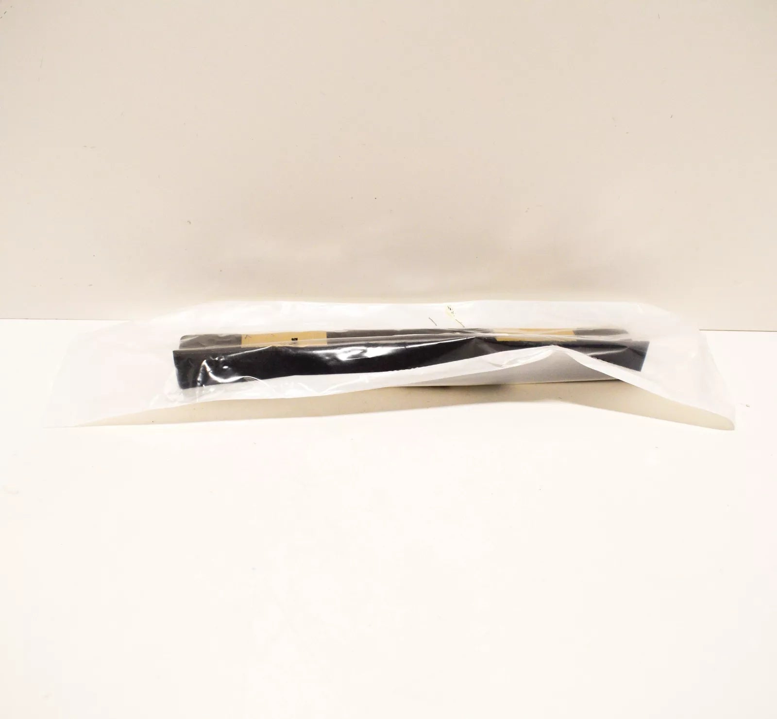 NEW VOLKSWAGEN TRANSPORTER T5 REAR BUMPER FOAM FILLER PIECE 7H0807252A ORIGINAL