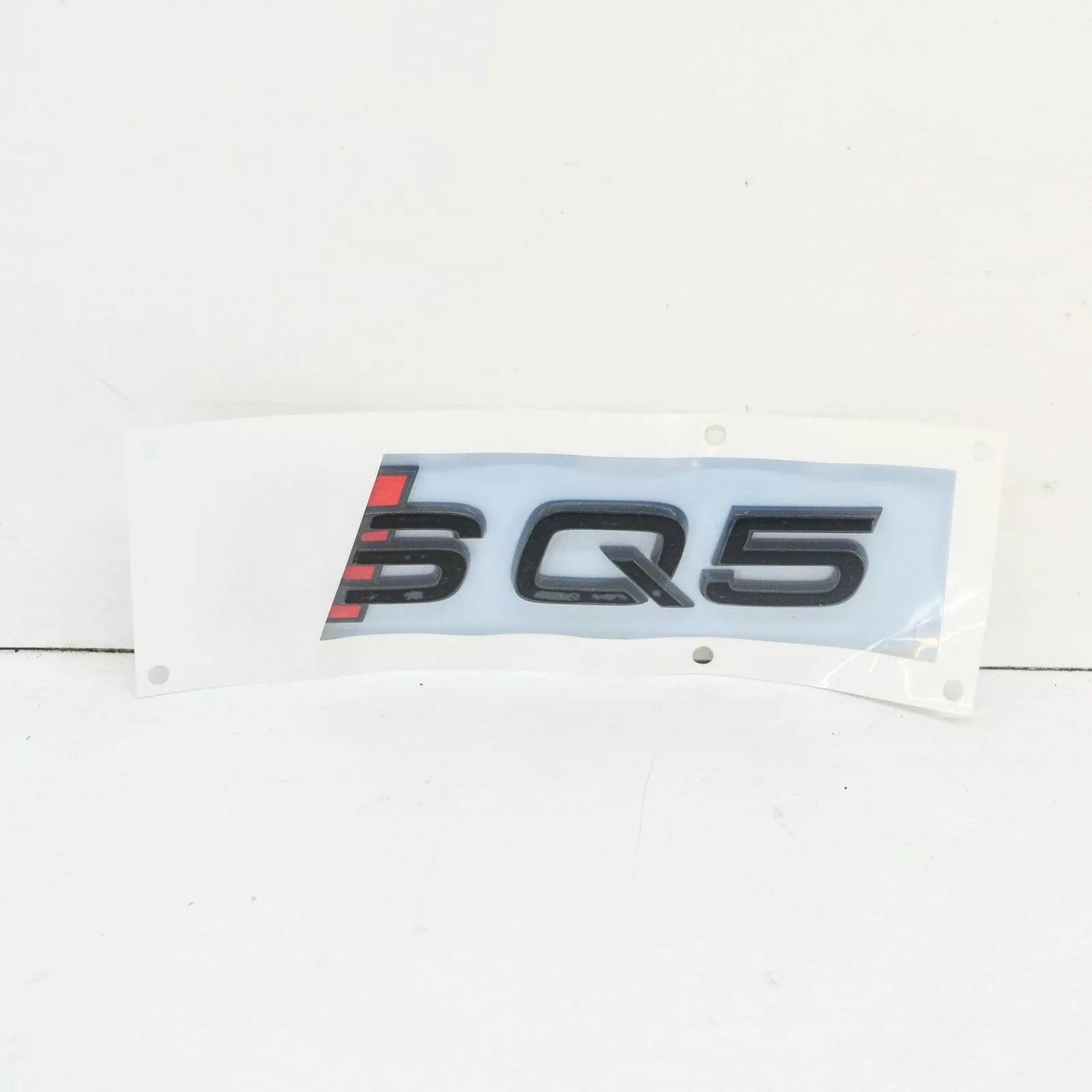 NEW AUDI SQ5 FY 80A REAR TAILGATE BOOTLID BADGE LOGO 8R0853735AT94