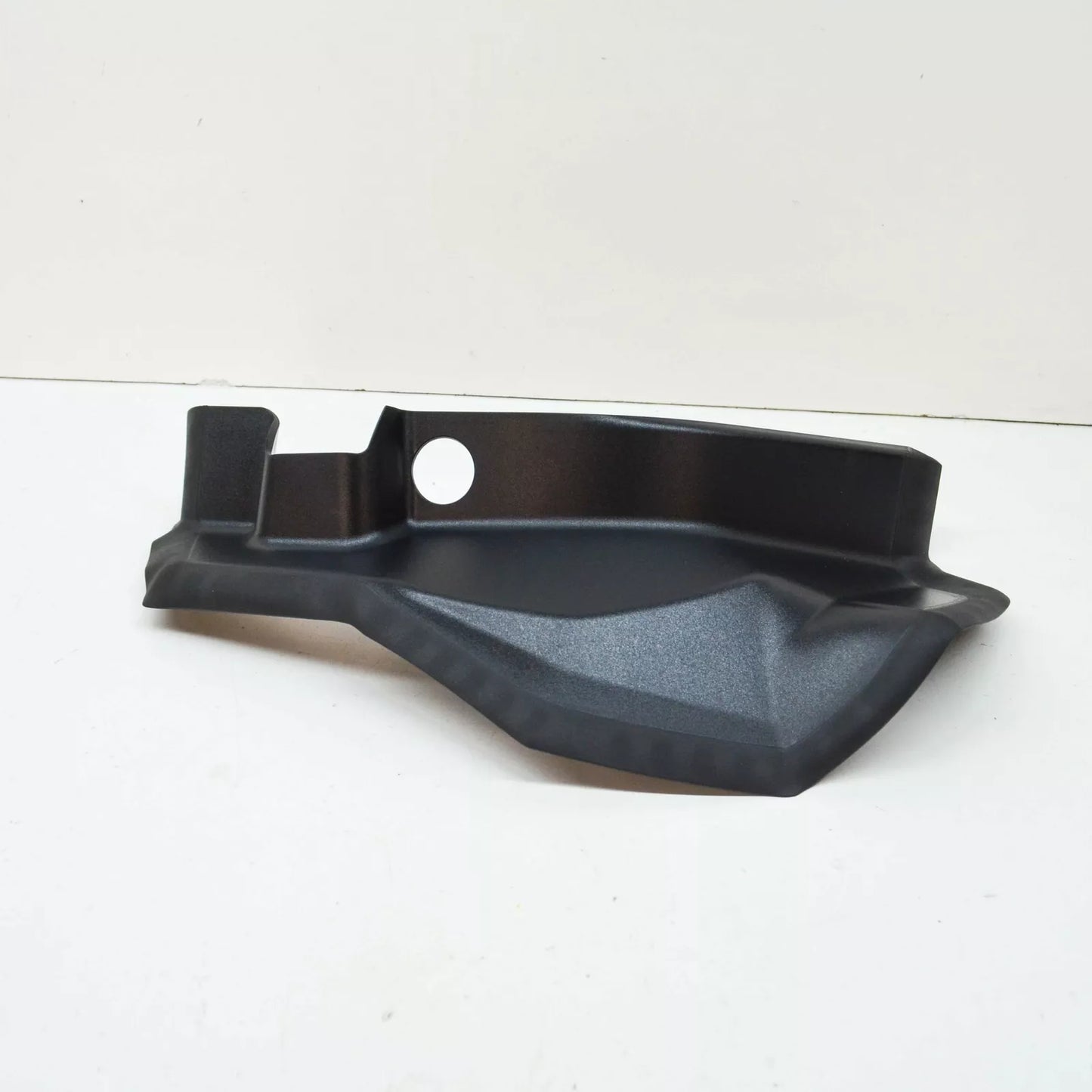 NEW BMW X6 G06 REAR LEFT TAILLIGHT DRIP RAIL 7442299 63217442299 ORIGINAL