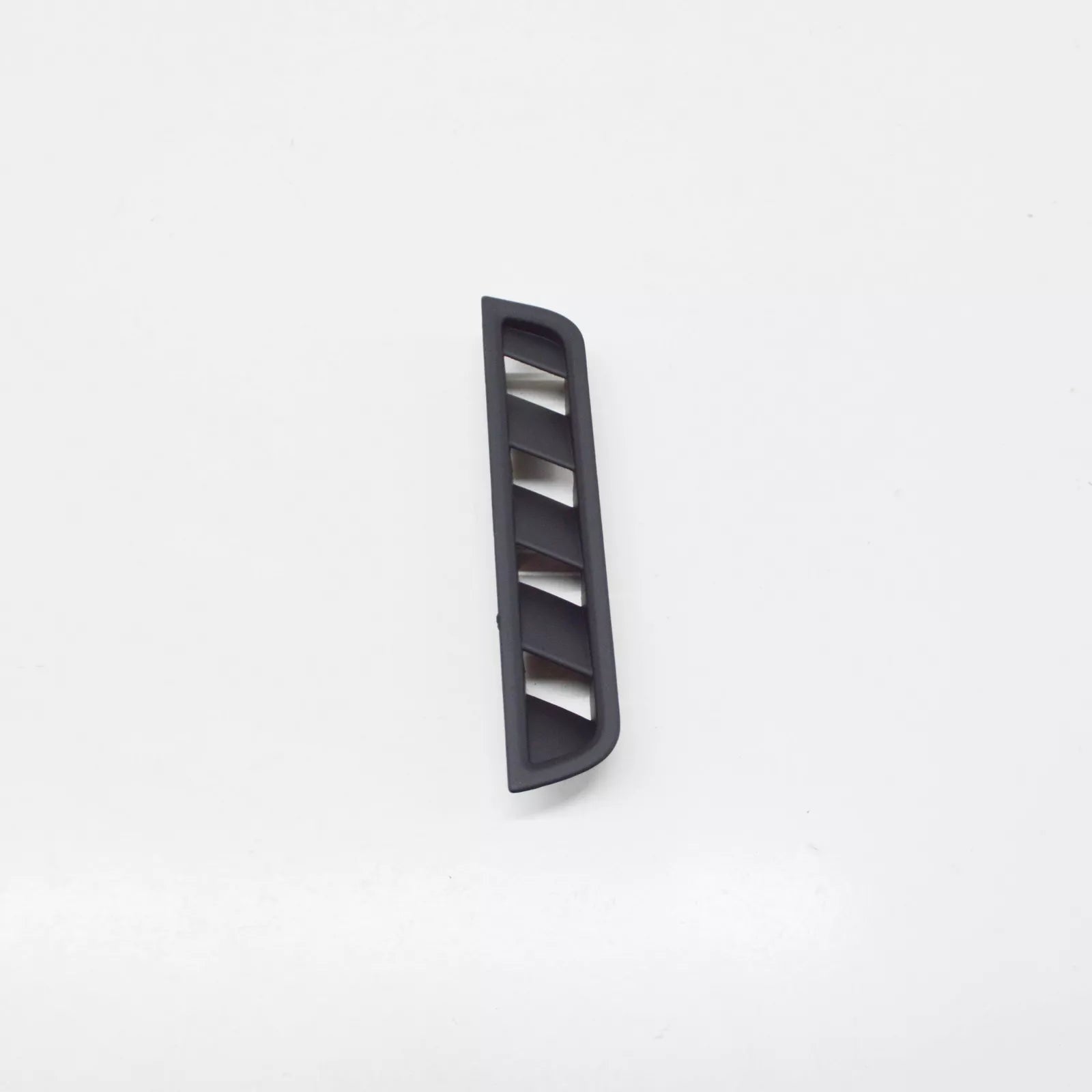 NEW VOLKSWAGEN GOLF 5G MK7 FRONT RIGHT PANEL AIR VENT LHD 5G1819706B81U ORIGINAL