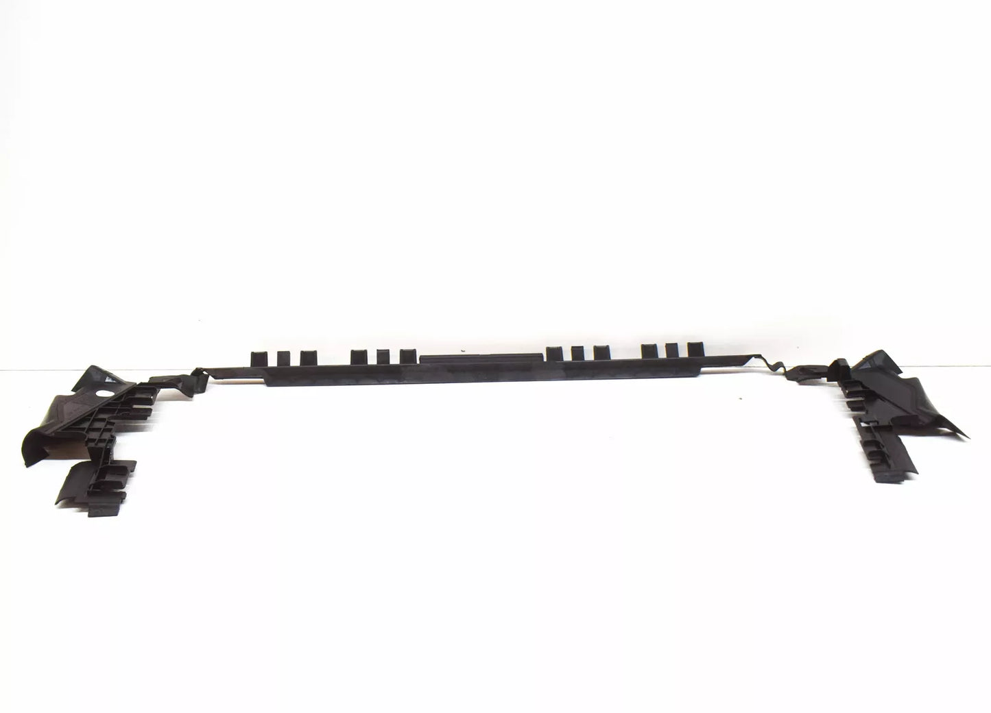 NEW MERCEDES-BENZ E COUPE C207 TOP AIR BAFFLE A2075050630 ORIGINAL