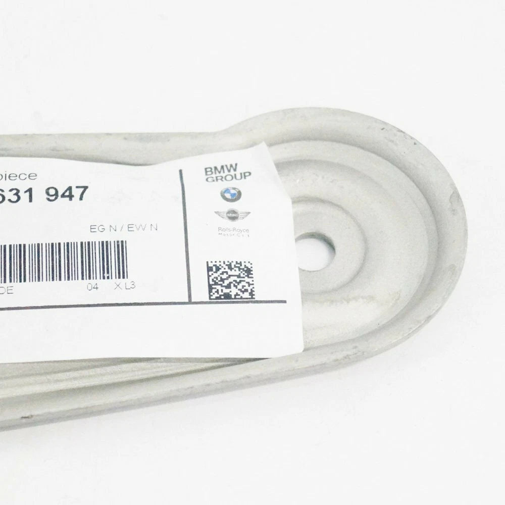 NEW BMW 4 F32 EXHAUST SYSTEM CENTER BRACKET 440I 18208631947 8631947