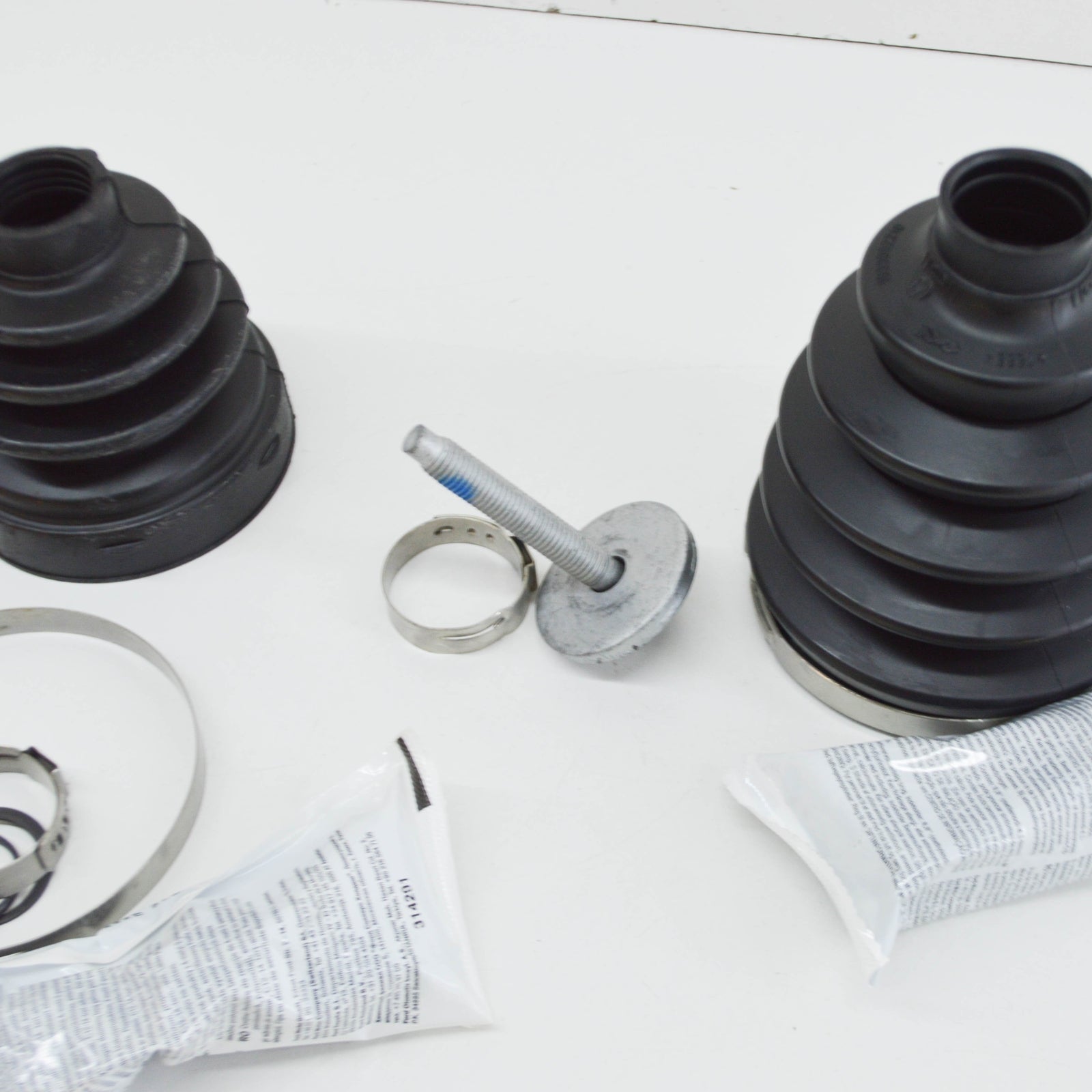 new ford focus c-max front inner and outer boot kit 1526756 original