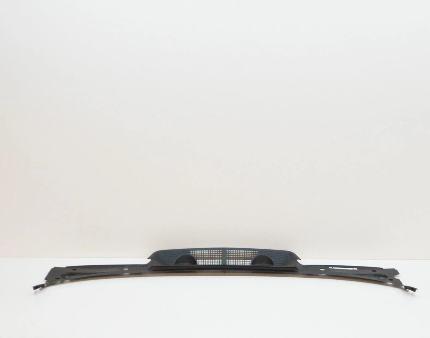 NEW BMW 3 E36 WINDSHIELD WIPER COWL TRIM LHD 51711977677 1977677 ORIGINAL