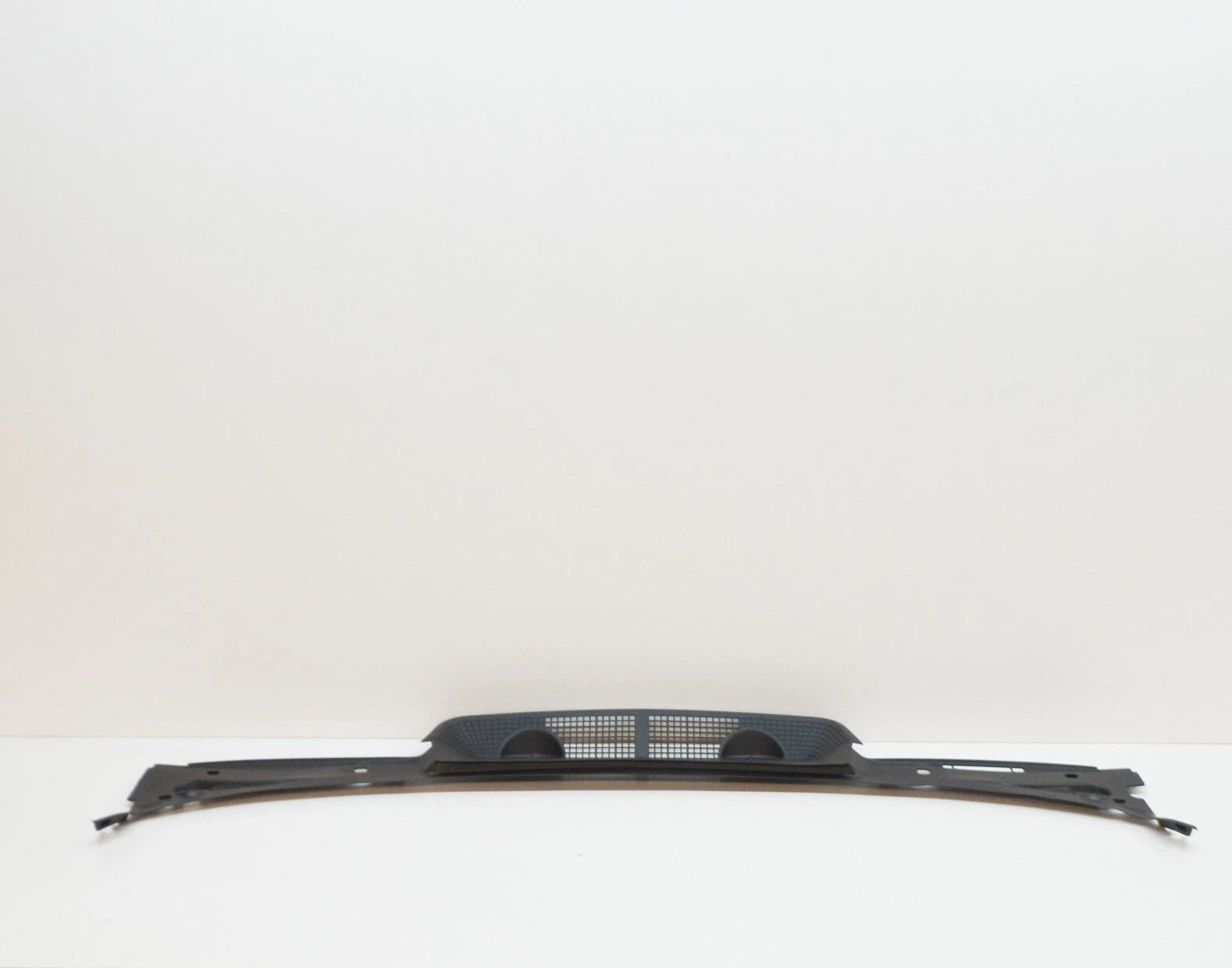 NEW BMW 3 E36 WINDSHIELD WIPER COWL TRIM LHD 51711977677 1977677 ORIGINAL