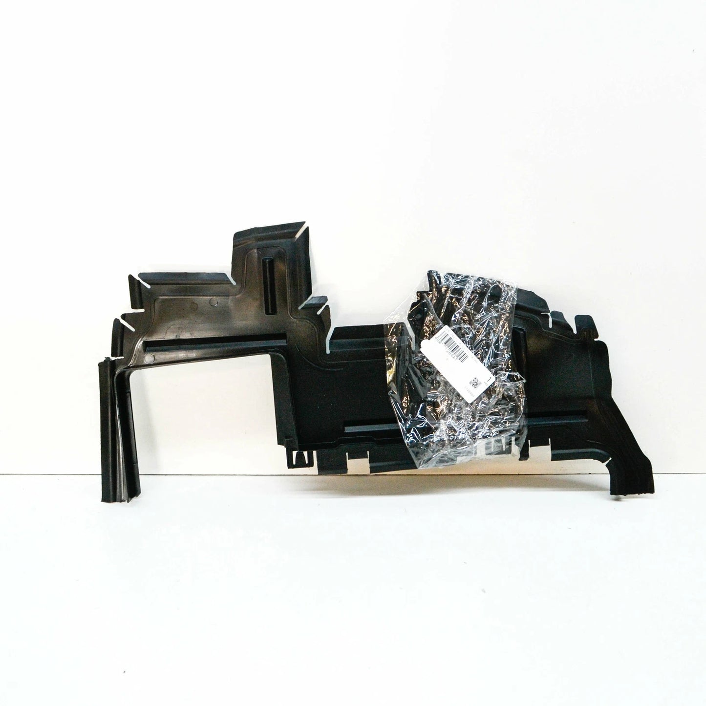 NEW AUDI A6 C7 RADIATOR RIGHT AIR GUIDE 4G0121284AT