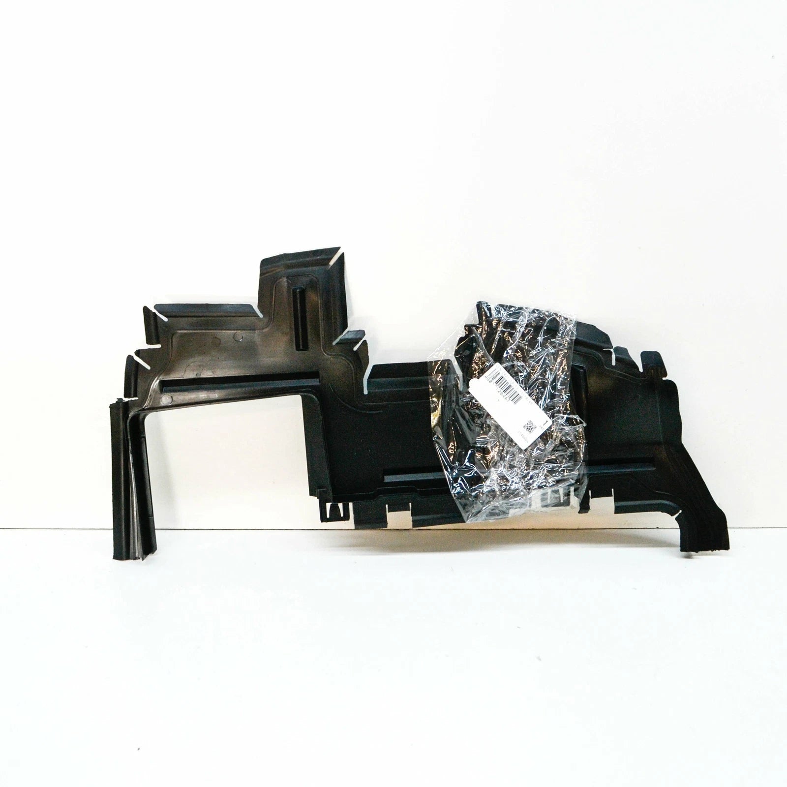 NEW AUDI A6 C7 RADIATOR RIGHT AIR GUIDE 4G0121284AT