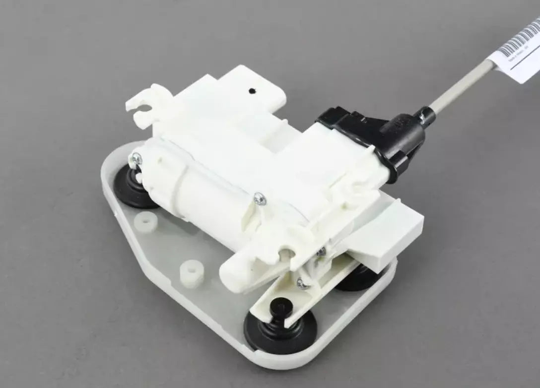 NEW BMW X5 F15,F85 FRONT LEFT DOOR LOCK BOWDEN CABLE 51207419839 7419839