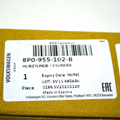 NEW AUDI A3 8P RIGHT SIDE HEADLIGHT WASHER NOZZLE 8P0955102B