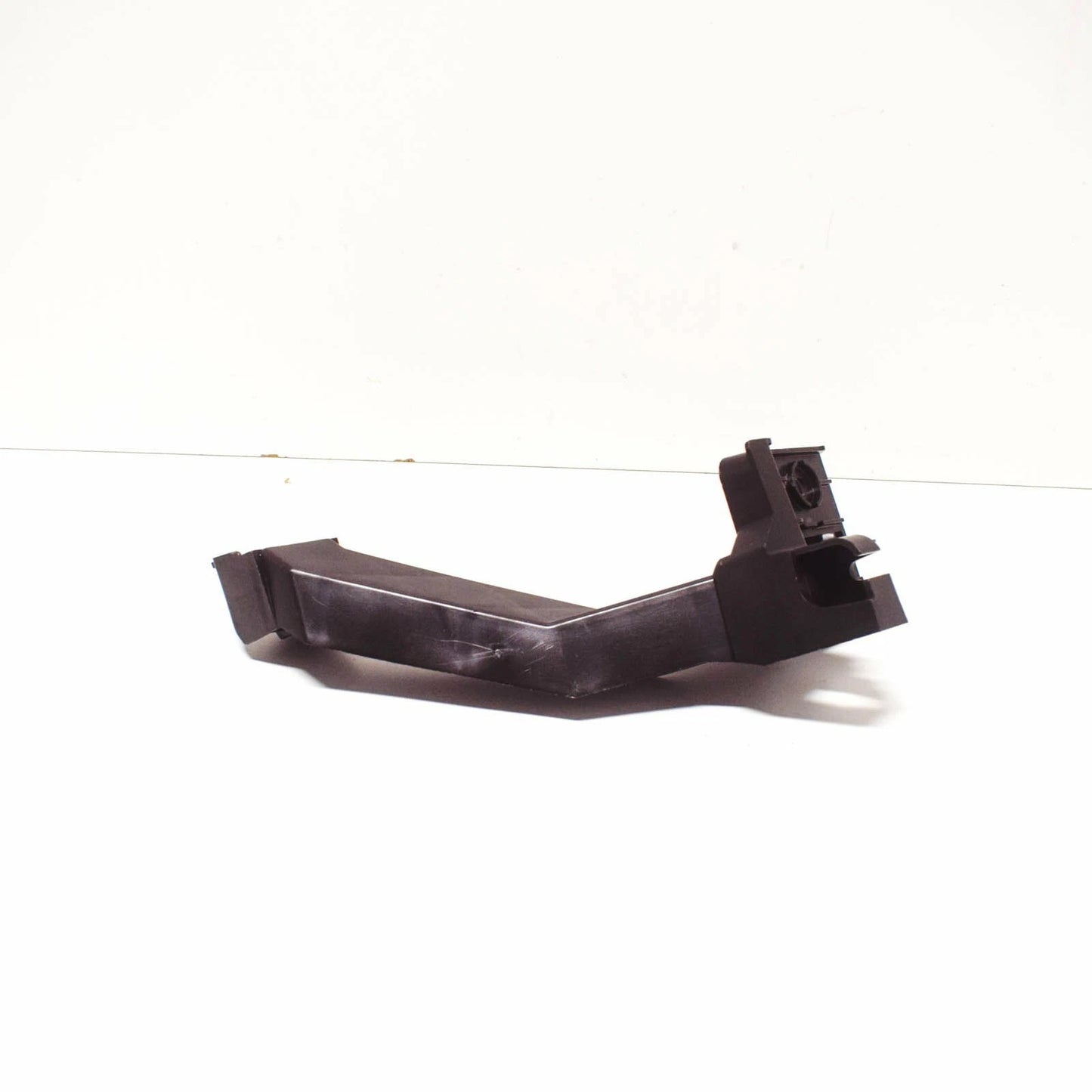 NEW VOLKSWAGEN BEETLE A5 REAR BUMPER LEFT BRACKET 5C5807131