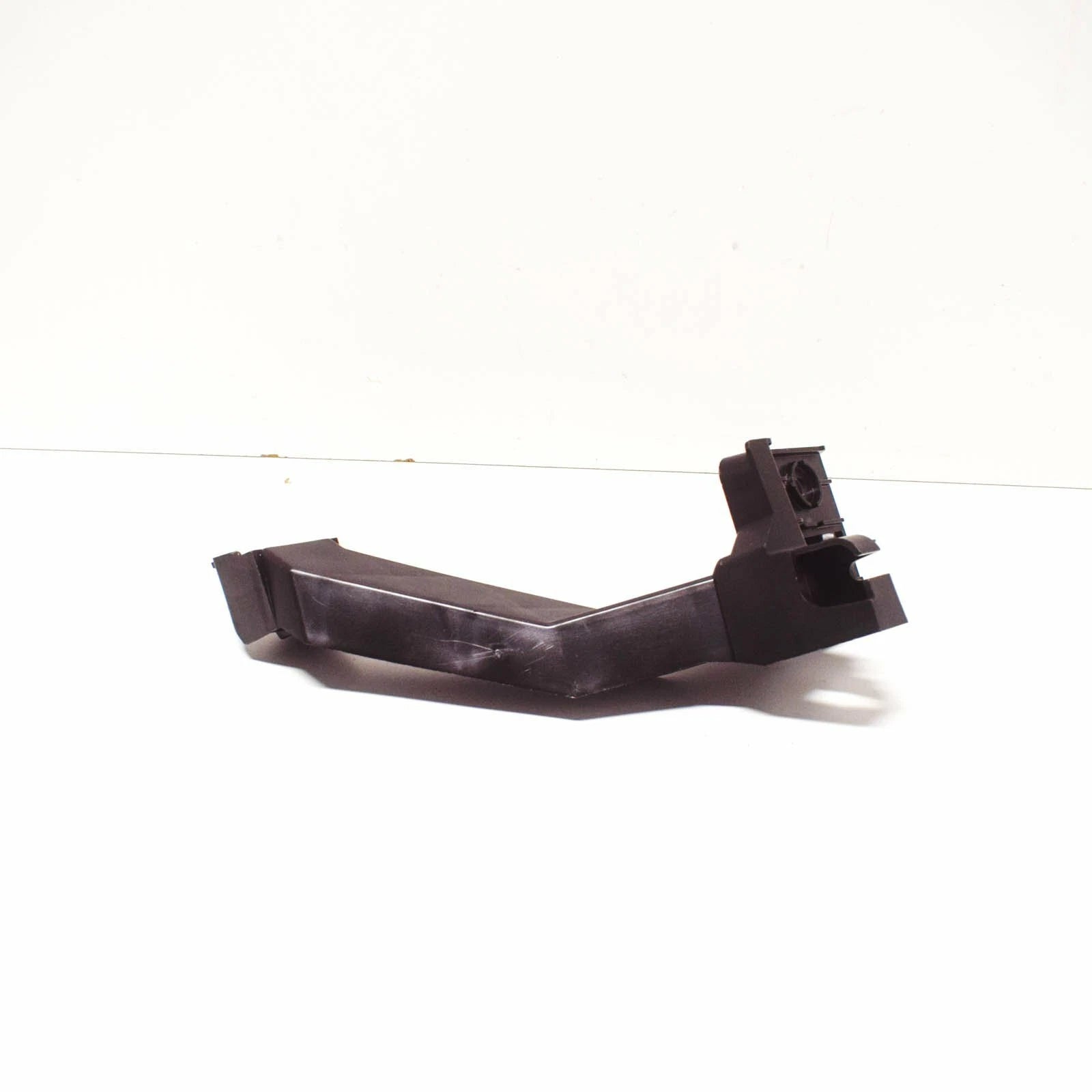 NEW VOLKSWAGEN BEETLE A5 REAR BUMPER LEFT BRACKET 5C5807131