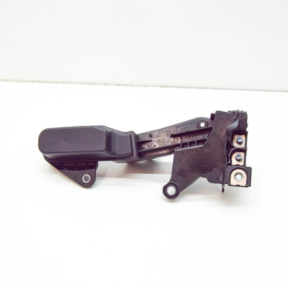 NEW BMW 3 G20 JUMP START BATTERY VOLTAGE TERMINAL 61146842526 ORIGINAL