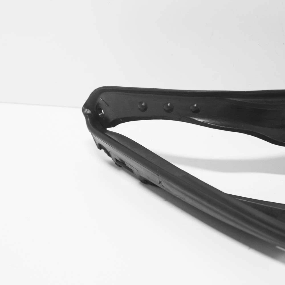 NEW BMW 5 E60 RIGHT HEADLIGHT SEAL GASKET 63126934512 6934512 ORIGINAL