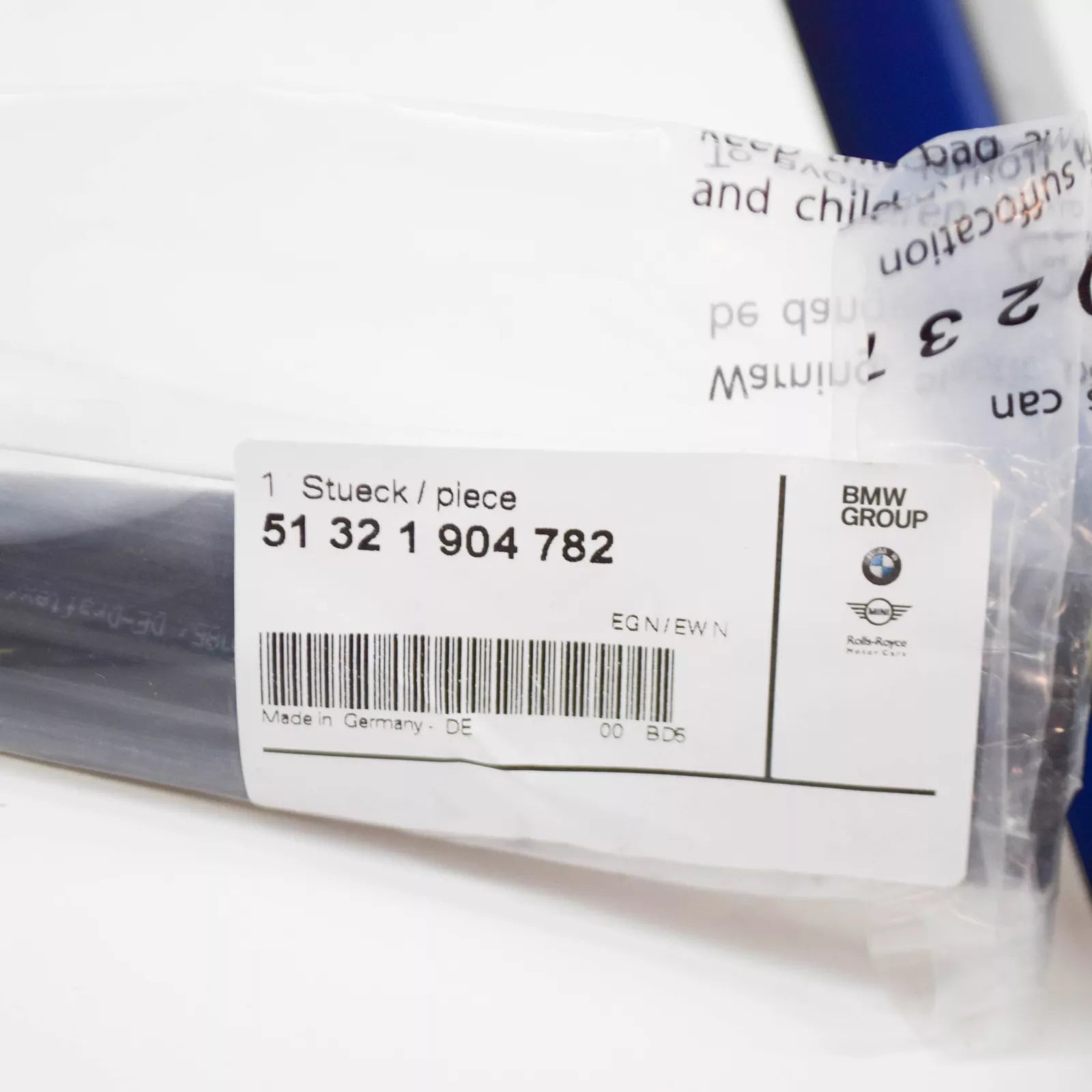 NEW BMW 3 COUPE E30 FRONT RIGHT ONE-PIECE WINDOW GUIDE 51321904782 ORIGINAL