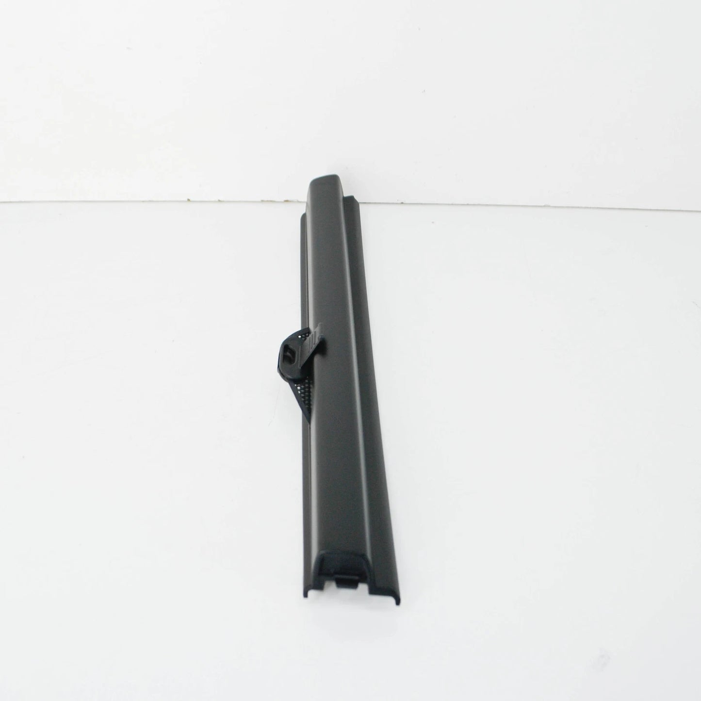 NEW BMW 7 E38 REAR LEFT DOOR WINDOW SUN SHADE 51168225581 8225581 ORIGINAL