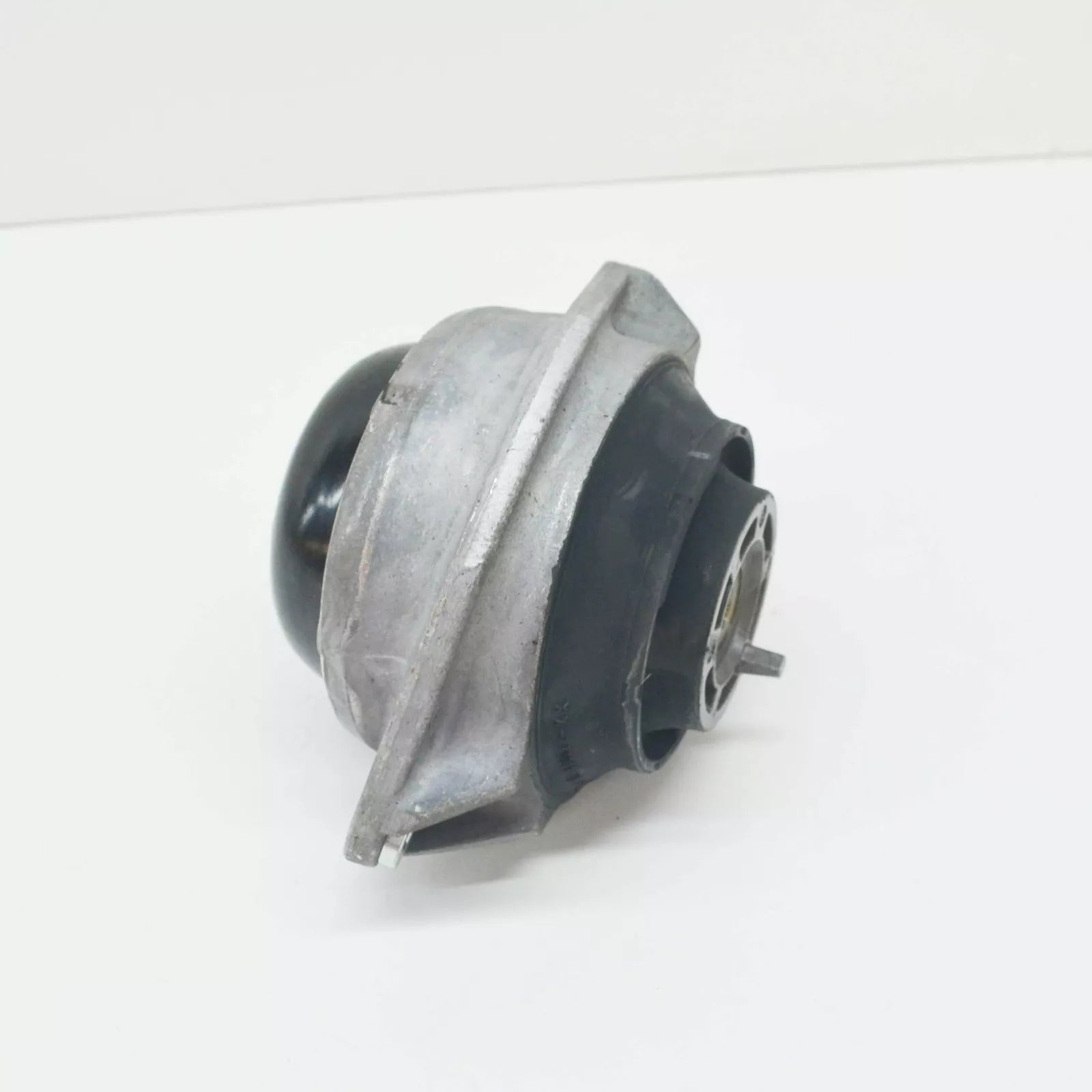 NEW MERCEDES-BENZ S-CLASS W140 ENGINE MOUNT A1402402217