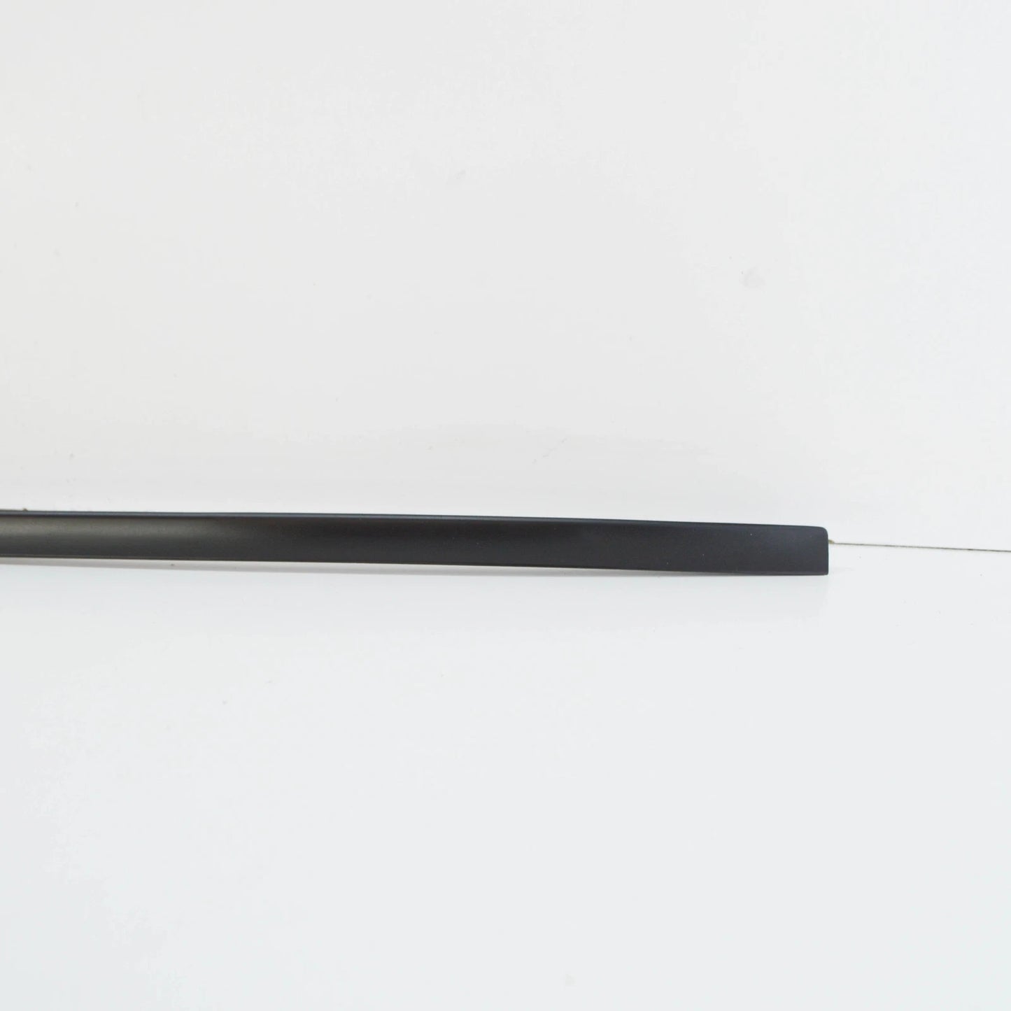 NEW VW TOUAREG 7L FRONT LEFT WINDSHIELD MOLDING 7L68543279B9 ORIGINAL