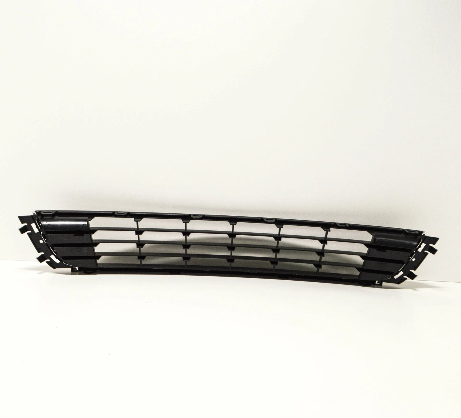 NEW VOLKSWAGEN EOS FRONT BUMPER LOWER GRILLE 1Q0853671DRYP ORIGINAL