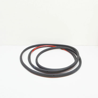 NEW AUDI A3 SPORTBACK 8V FRONT RIGHT OUTER DOOR SEAL RUBBER 8V4837912C ORIGINAL