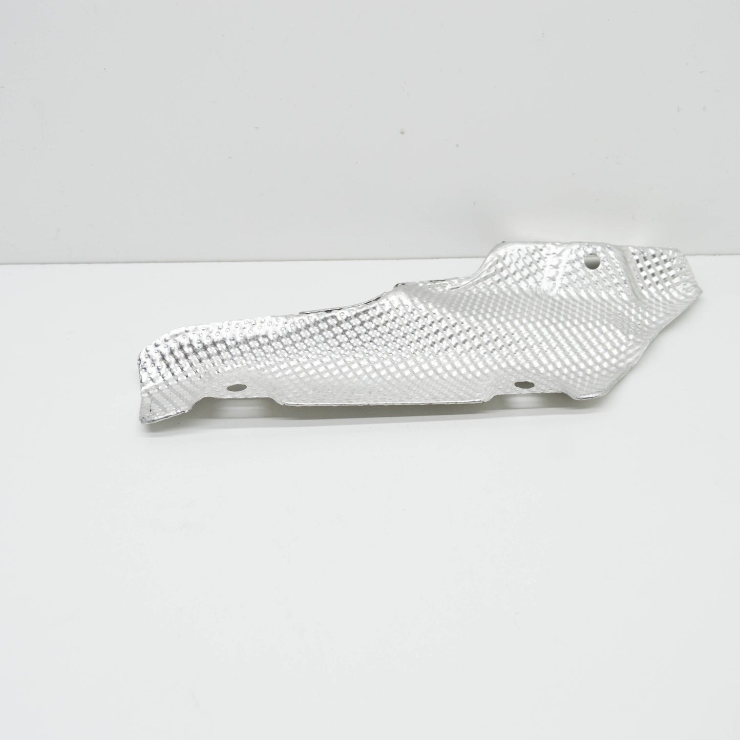 NEW MB C W204 RIGHT SPARE WHEEL TRAY HEAT PROTECTION A2046824671 ORIGINAL