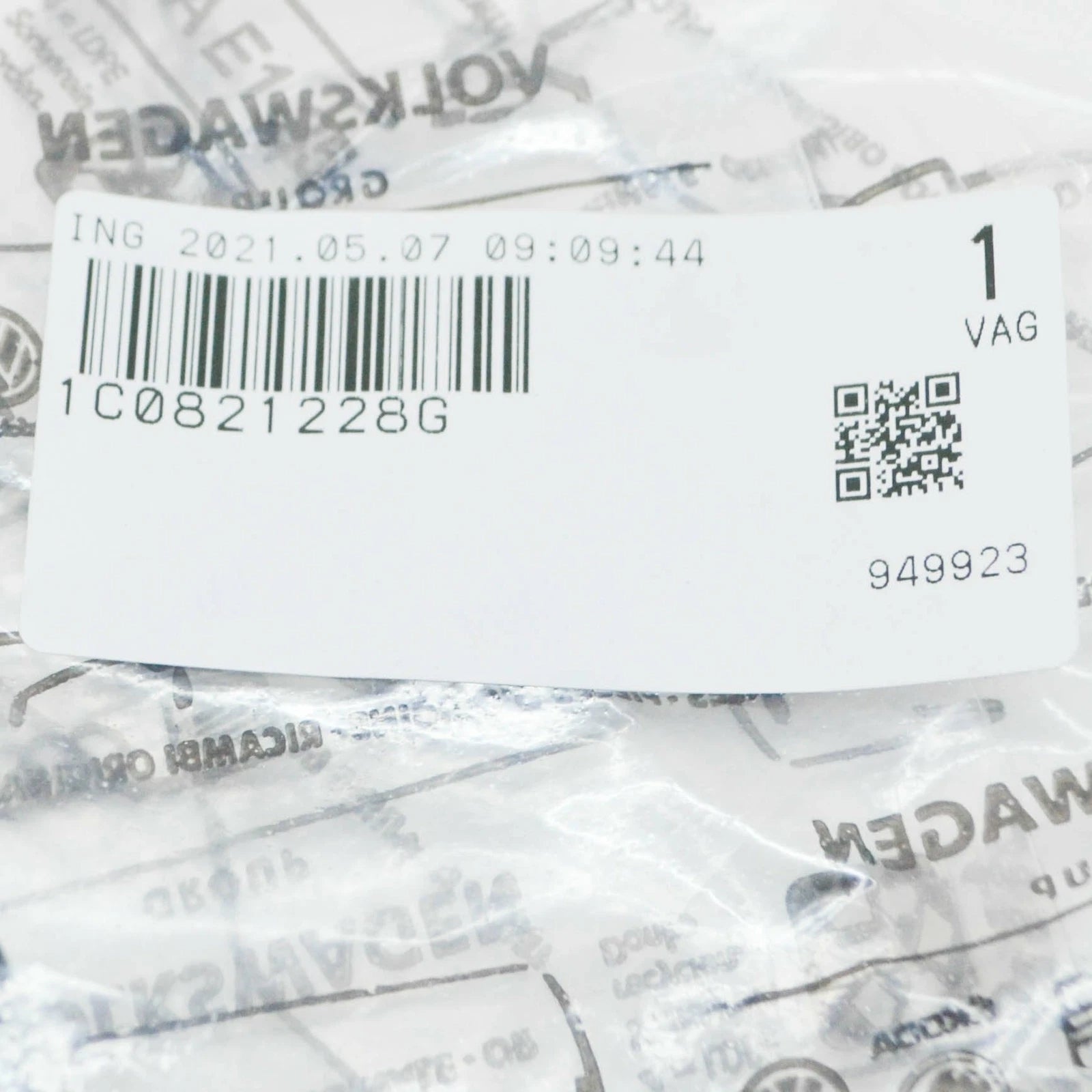 NEW VOLKSWAGEN BEETLE CABRIO FENDER-UPPER BRACKET RIGHT 1C0821228G