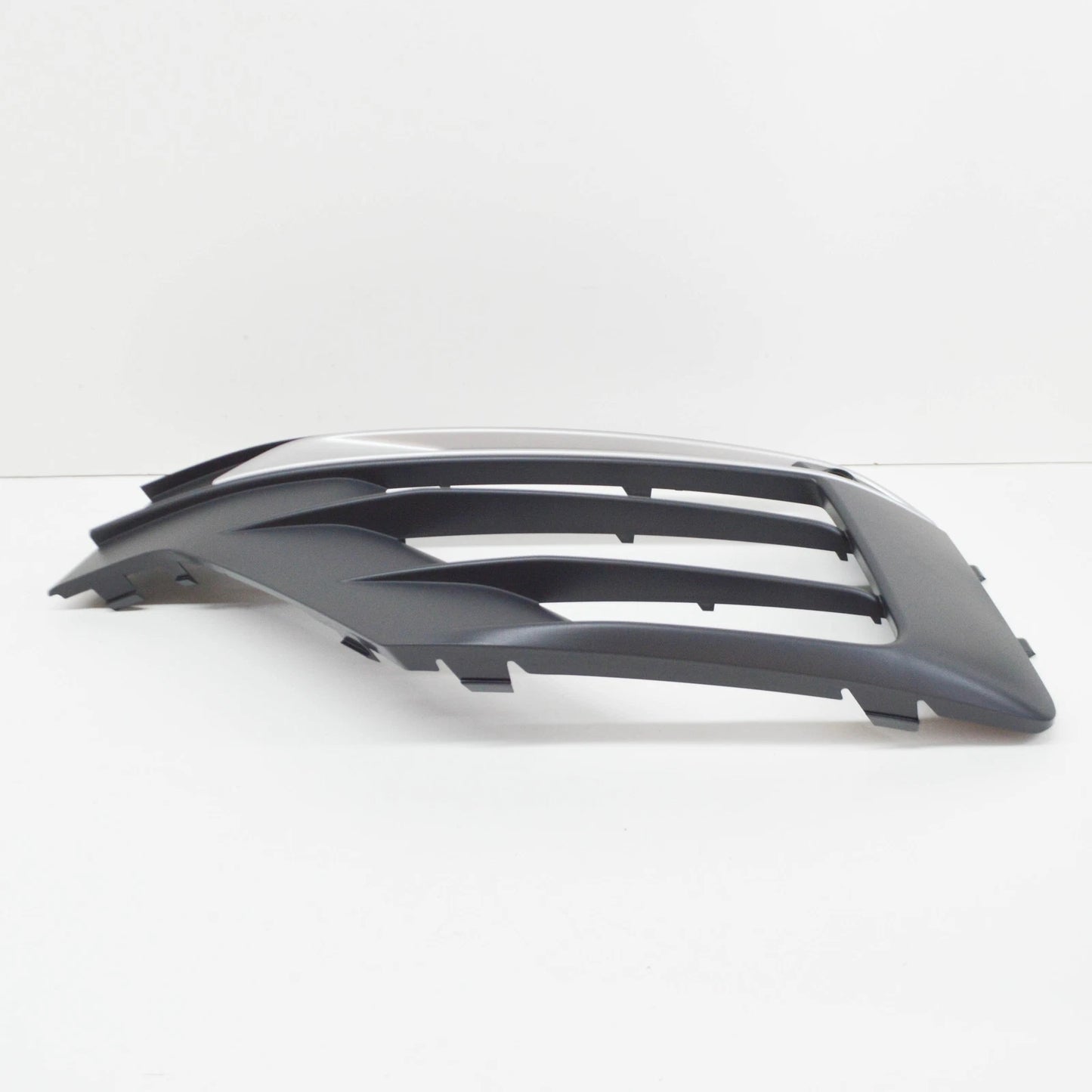 NEW AUDI Q2 FRONT BUMPER RIGHT GRILLE 81A807672B4W3 ORIGINAL