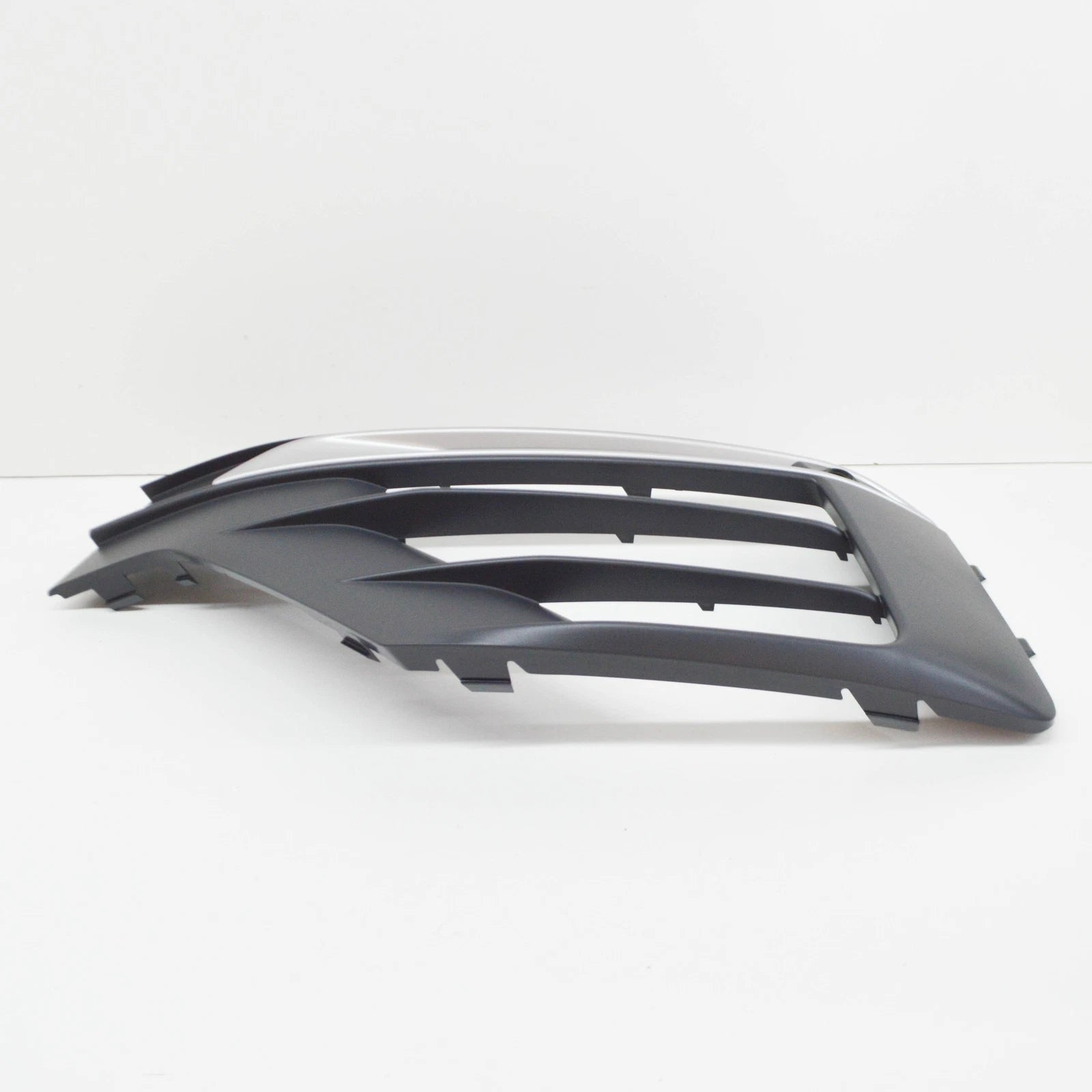 NEW AUDI Q2 FRONT BUMPER RIGHT GRILLE 81A807672B4W3 ORIGINAL