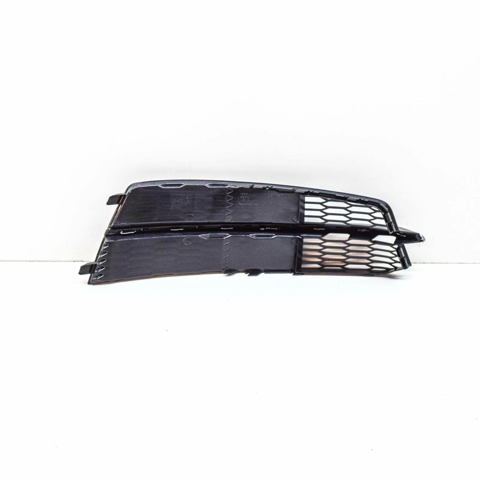 NEW AUDI A6 C7 FRONT LEFT AIR GUIDE GRILLE 4G0807647D9B9