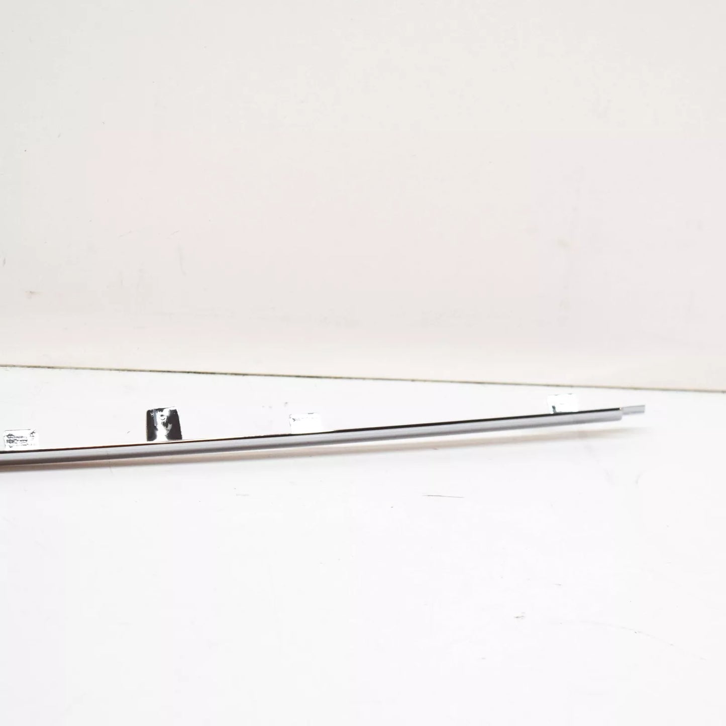 NEW MB S-CLASS W221 FRONT BUMPER CENTER LOWER CHROME TRIM A2218850021 ORIGINAL