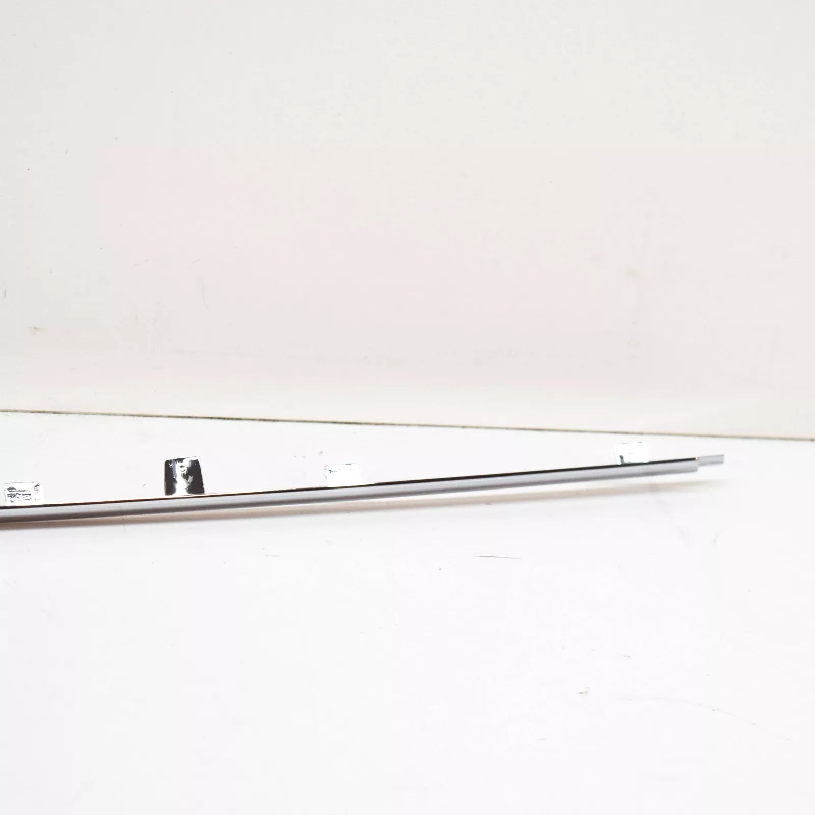 NEW MB S-CLASS W221 FRONT BUMPER CENTER LOWER CHROME TRIM A2218850021 ORIGINAL