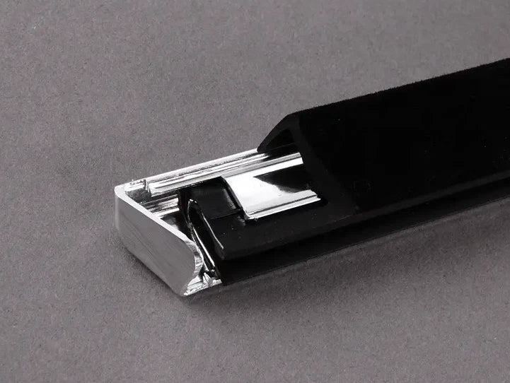 NEW BMW 3 E46 REAR LEFT DOOR WINDOW OUTER WEATHERSTRIP 51348194759 ORIGINAL