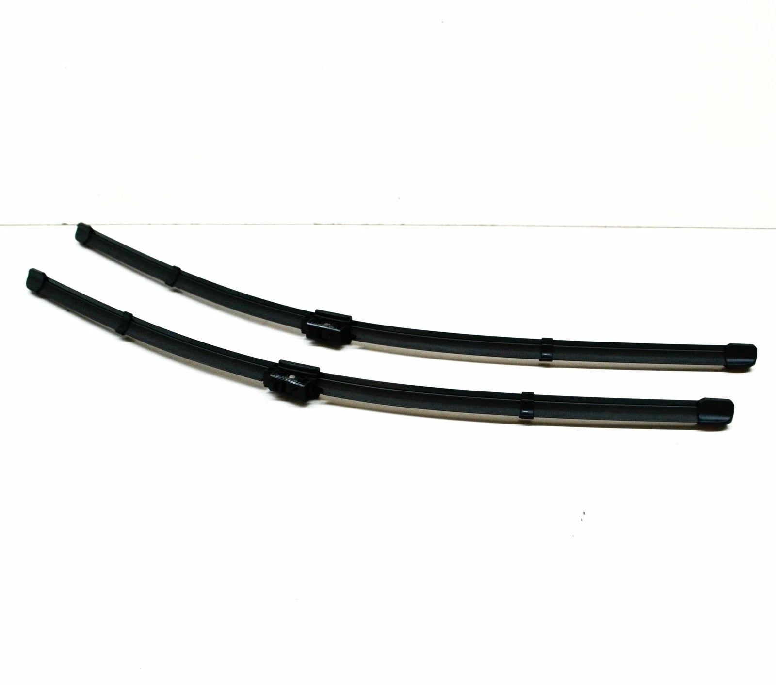 NEW MB E T-MODEL S213 FRONT WINDSCREEN WIPER ARM BLADES LHD A2138203604 ORIGINAL