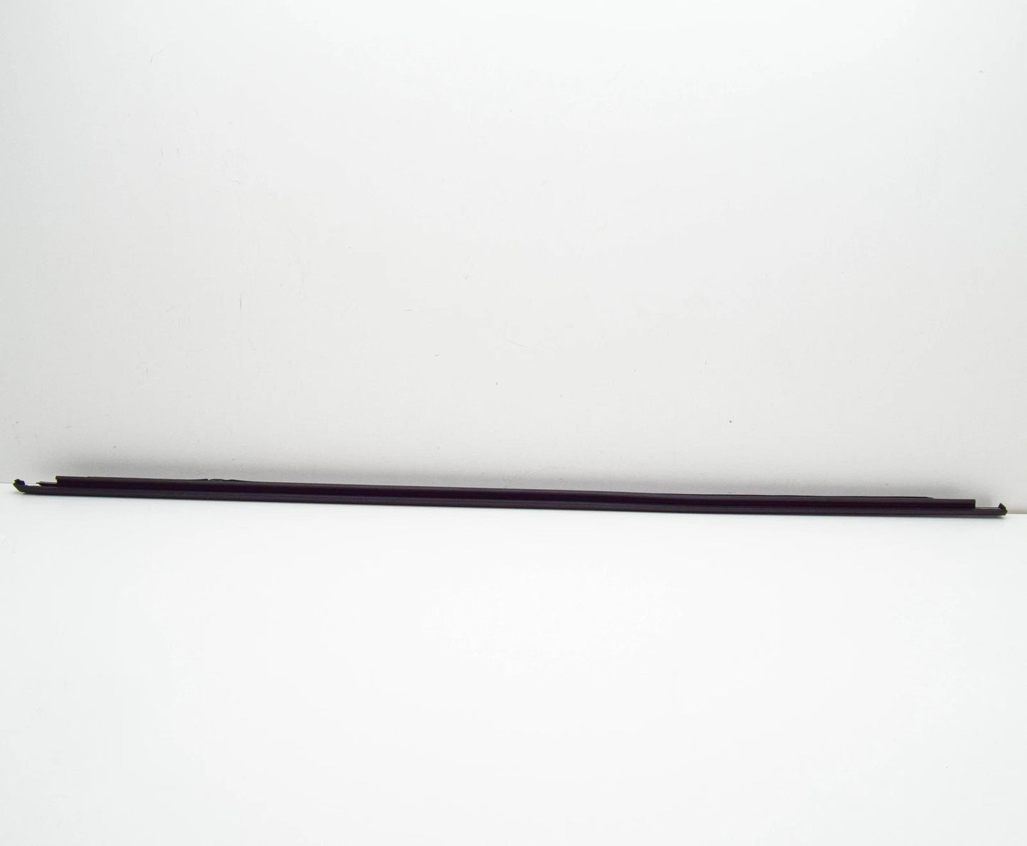 NEW VW PASSAT B8 3G FRONT RIGHT OUTER WINDOW APERTURE SEAL 3G0837478C5AP