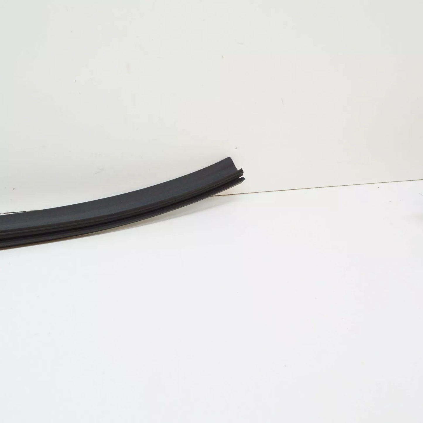 NEW MB C W205 FRONT BUMPER UPPER FRONT END SEALING A2056281300 ORIGINAL