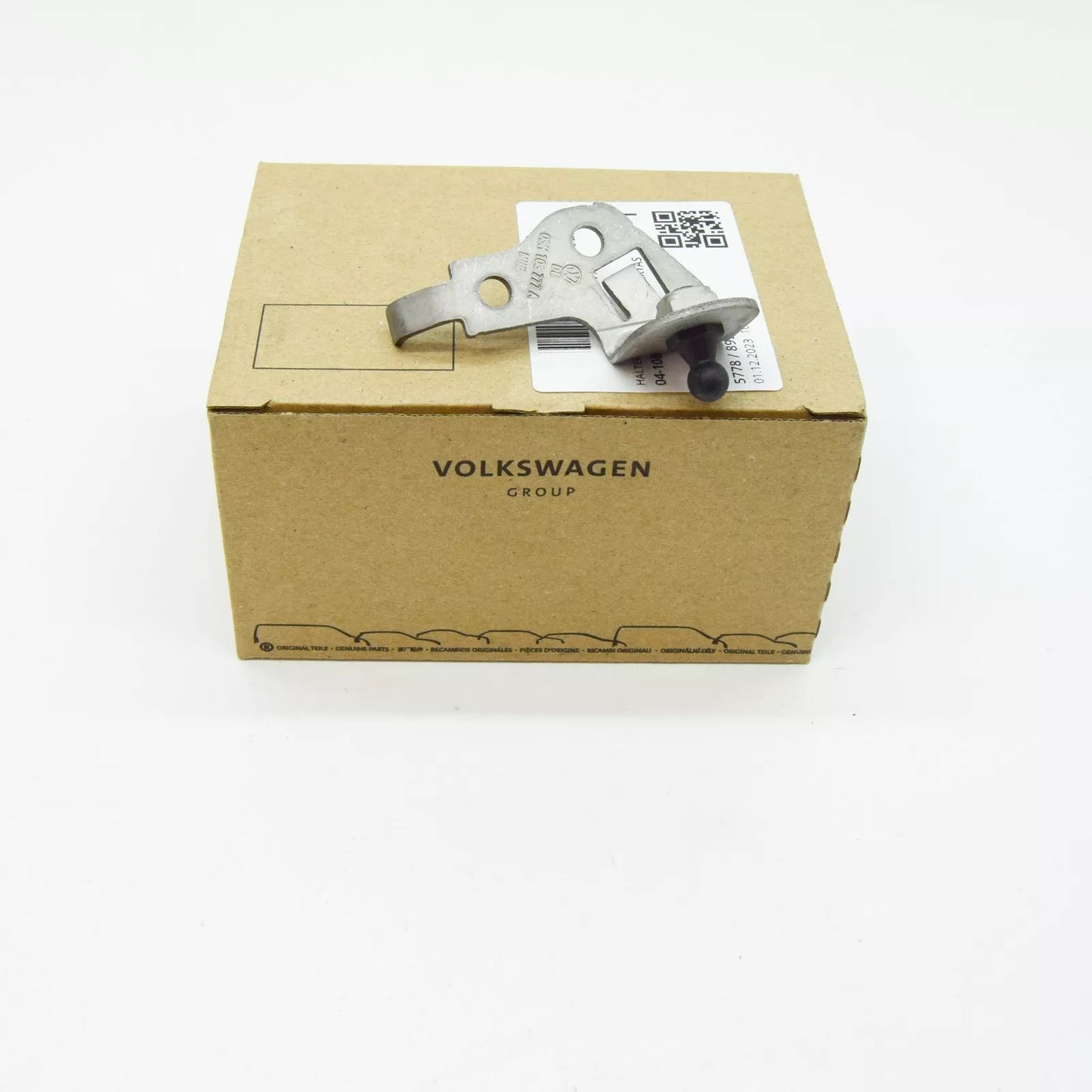 NEW AUDI Q7 4L ENGINE COVER BRACKET 03H103777A ORIGINAL